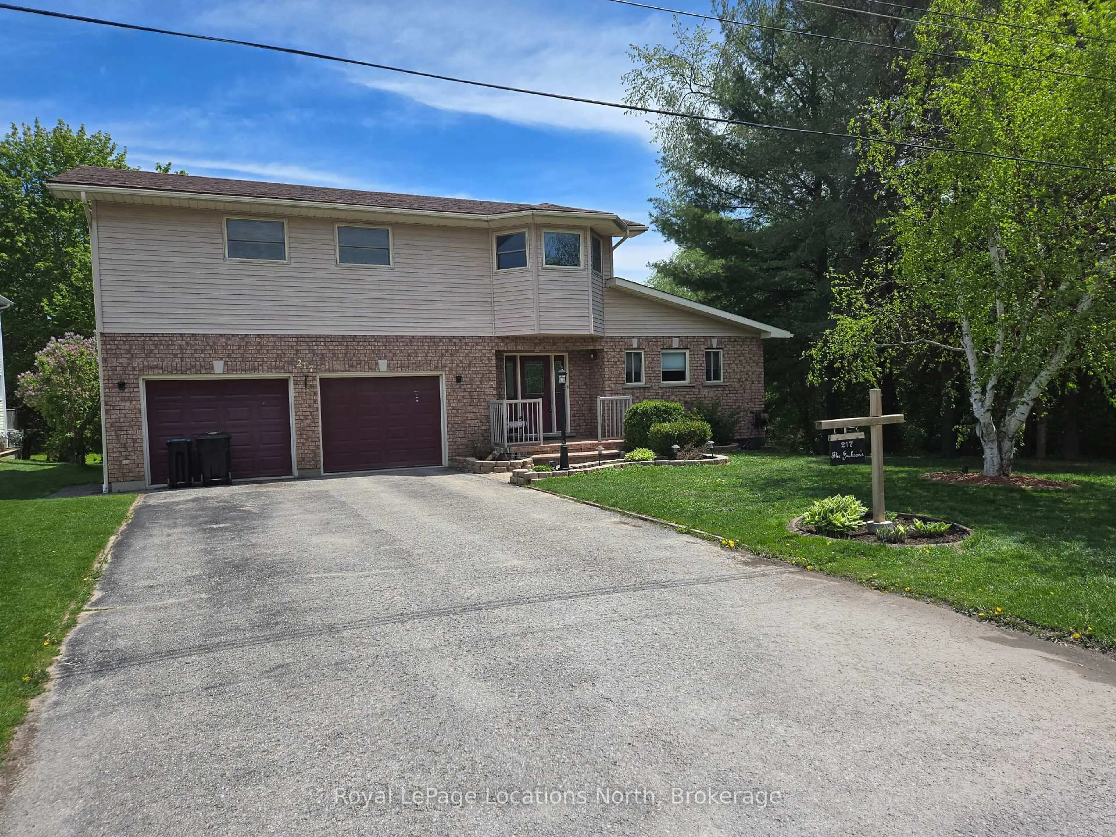 Unknown for 217 Dominion Dr, Clearview Ontario L0M 1S0