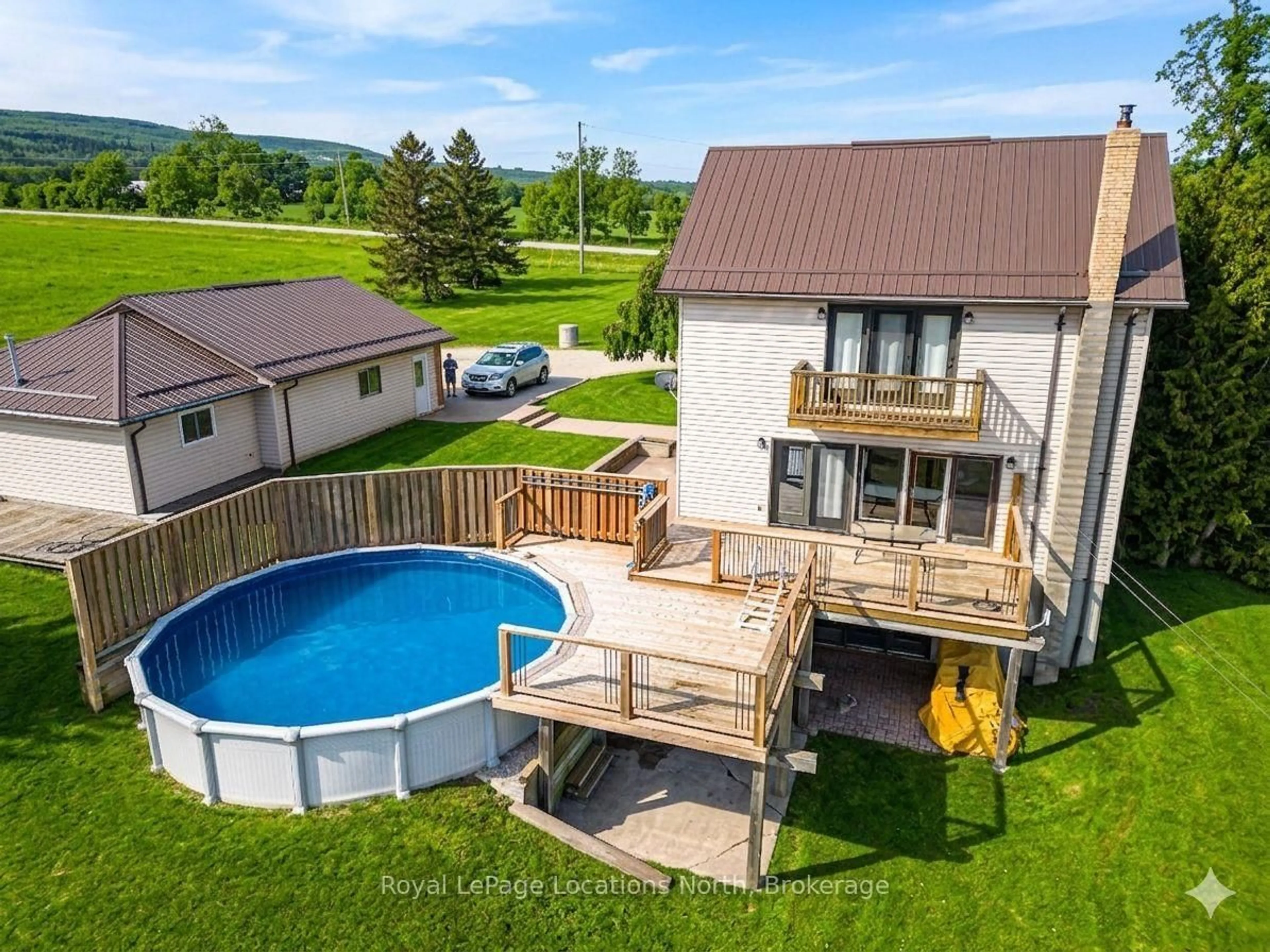 A pic from outside/outdoor area/front of a property/back of a property/a pic from drone, water/lake/river/ocean view for 1931 Conc 10 Nottawasaga Concession, Clearview Ontario L0M 1P0