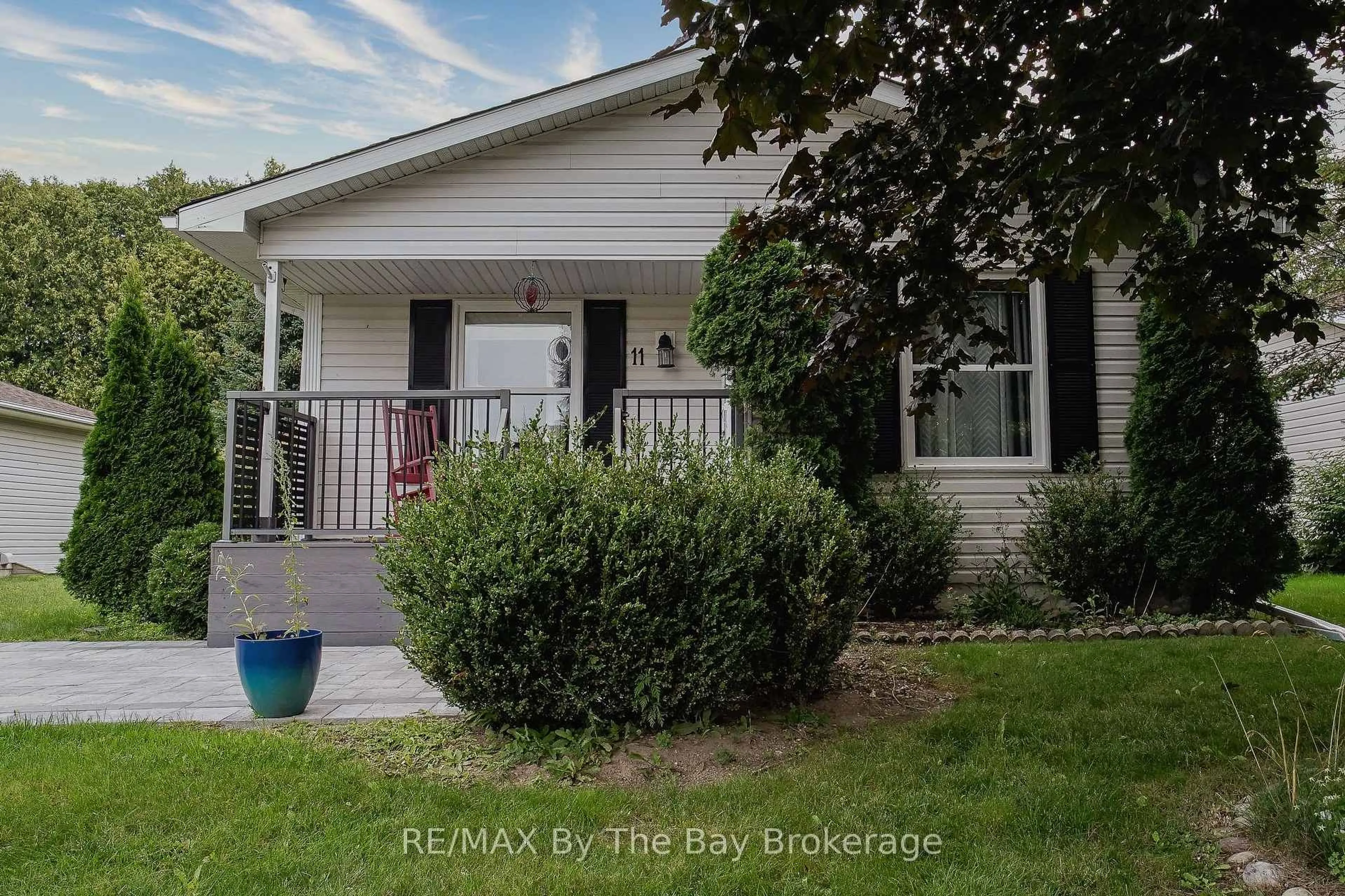 Unknown for 11 INDIANA Ave, Wasaga Beach Ontario L9Z 3A8