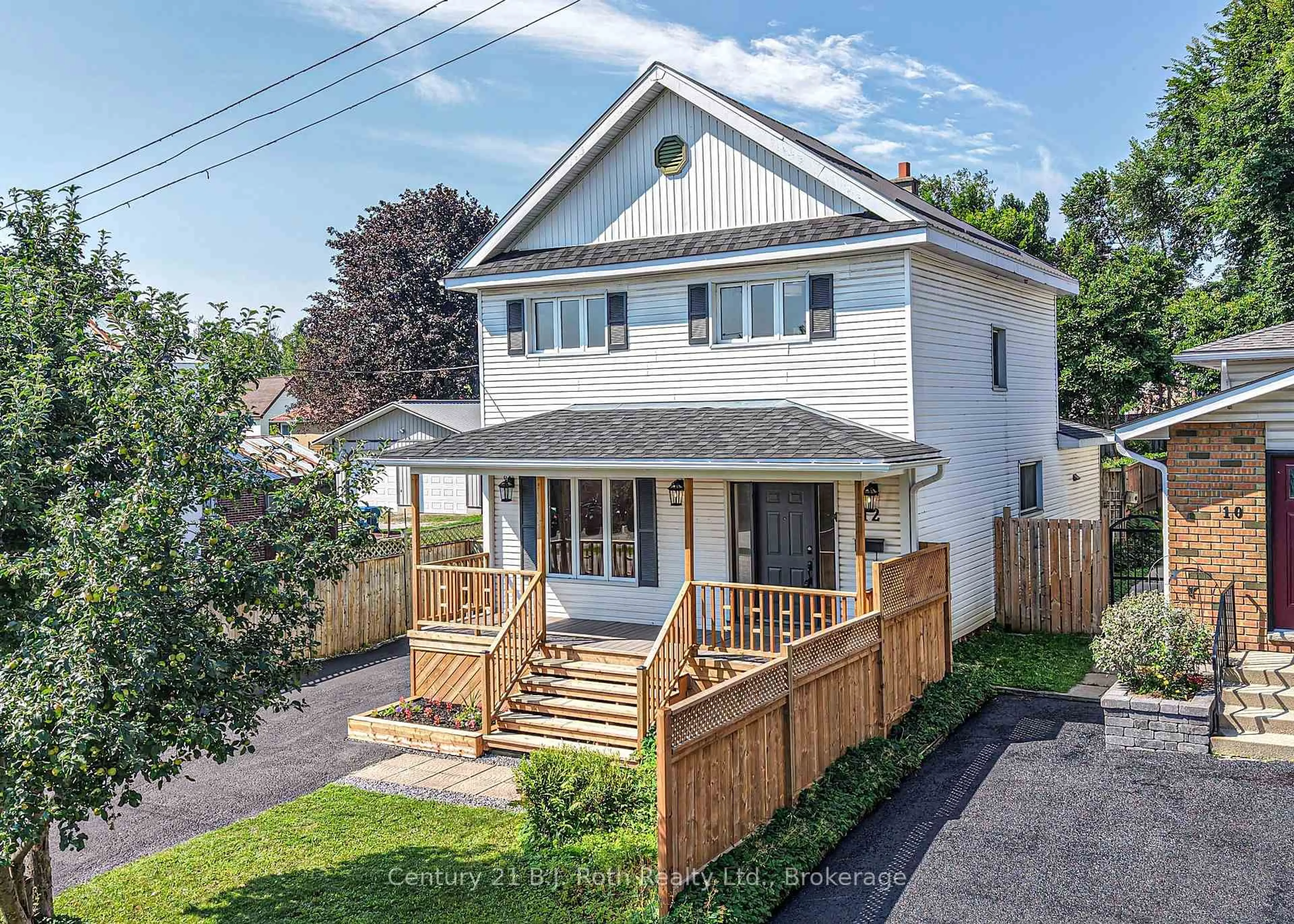 Unknown for 12 Clinton St, Orillia Ontario L3V 6A1