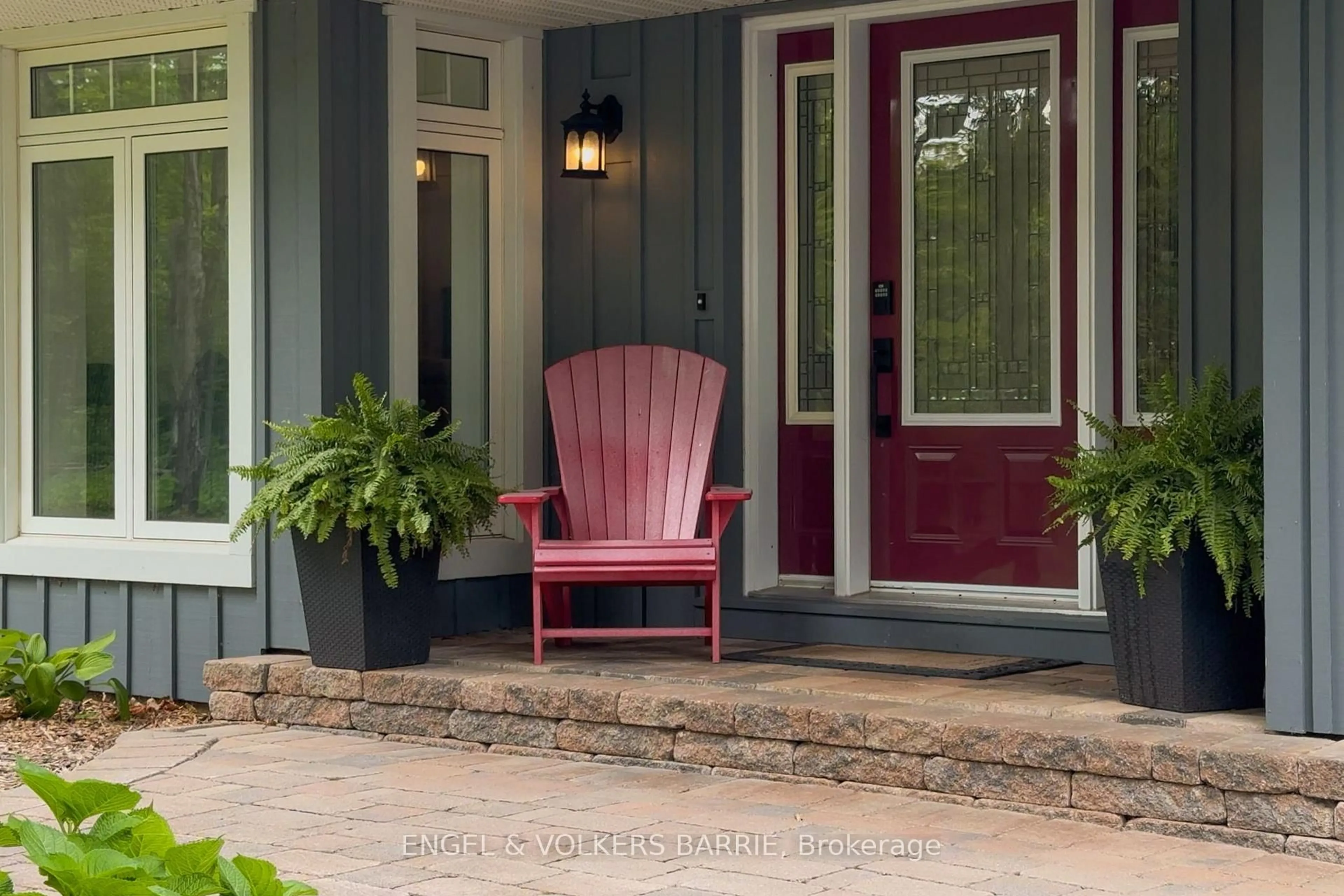 Indoor entryway for 1304 Bass Lake Side Road, Oro-Medonte Ontario L0L 2L0