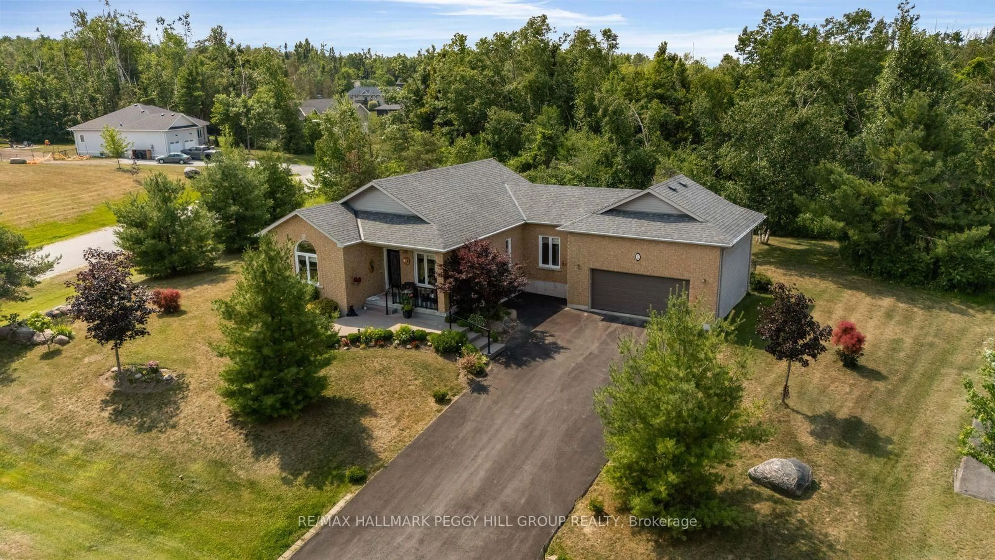 A pic from outside/outdoor area/front of a property/back of a property/a pic from drone, unknown for 22 Bachly Ave, Oro-Medonte Ontario L0K 1N0