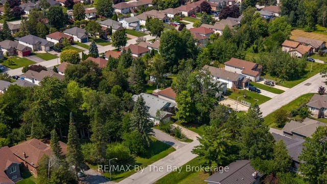 144 SMALLMAN Dr, Wasaga Beach 2