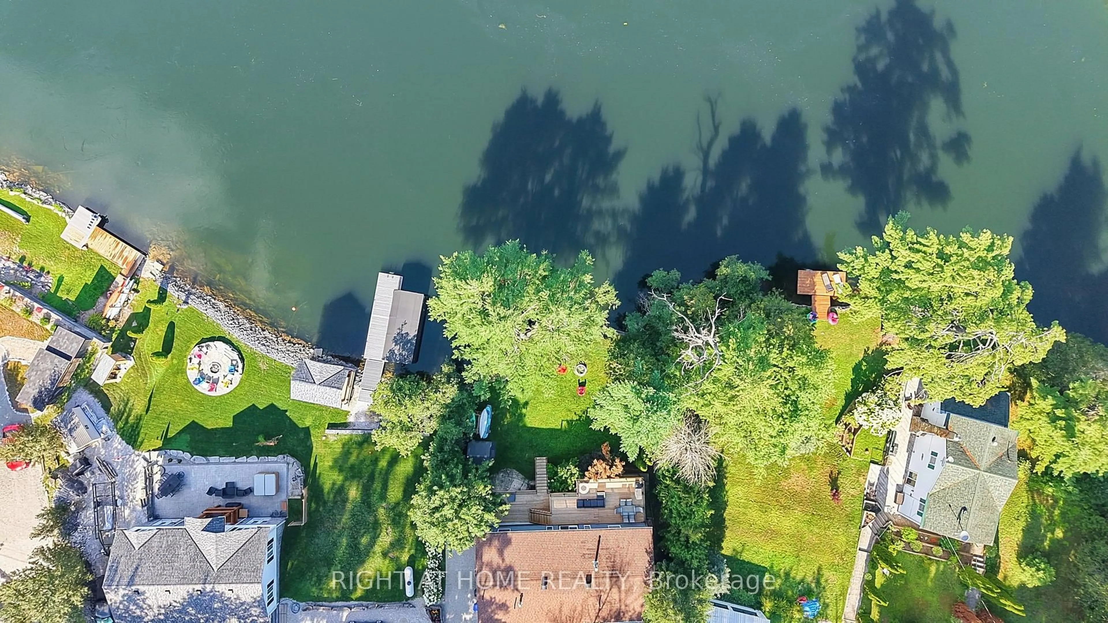 A pic from outside/outdoor area/front of a property/back of a property/a pic from drone, water/lake/river/ocean view for 8168 Laidlaw Ave, Ramara Ontario L0K 2B0