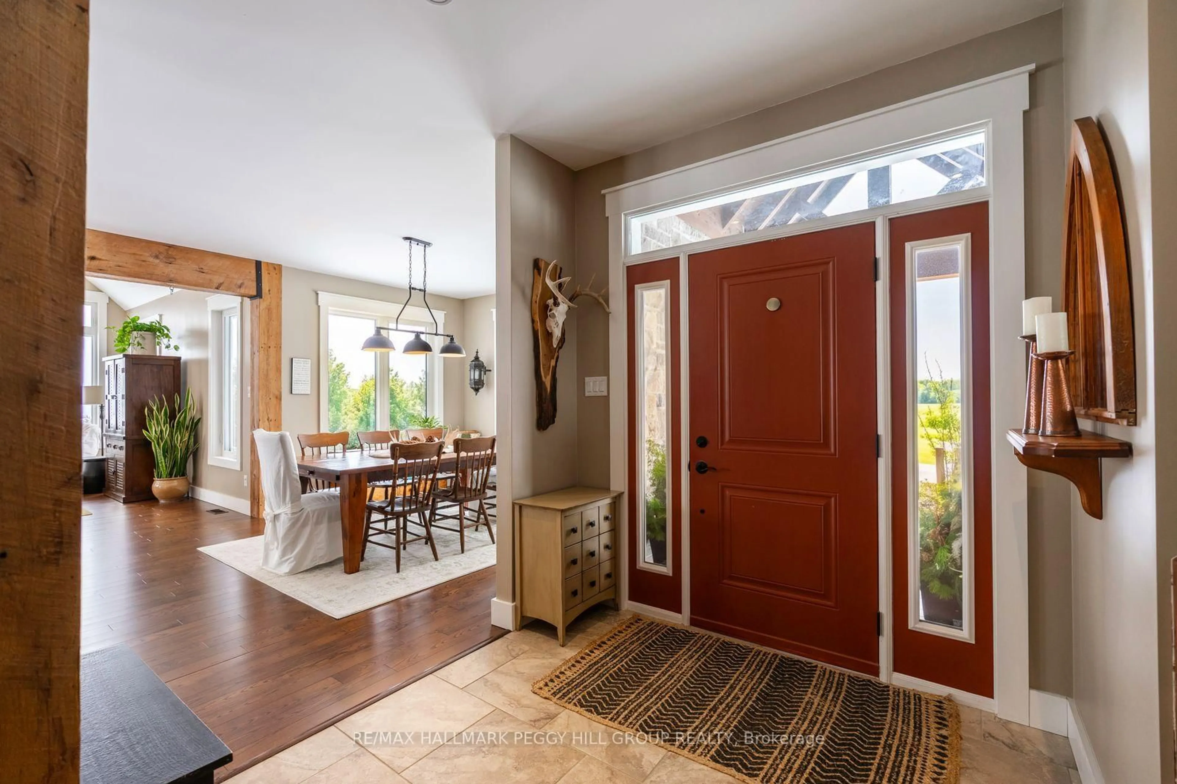 Indoor entryway for 2265 Concession 11 Nottawasaga, Clearview Ontario N0C 1M0
