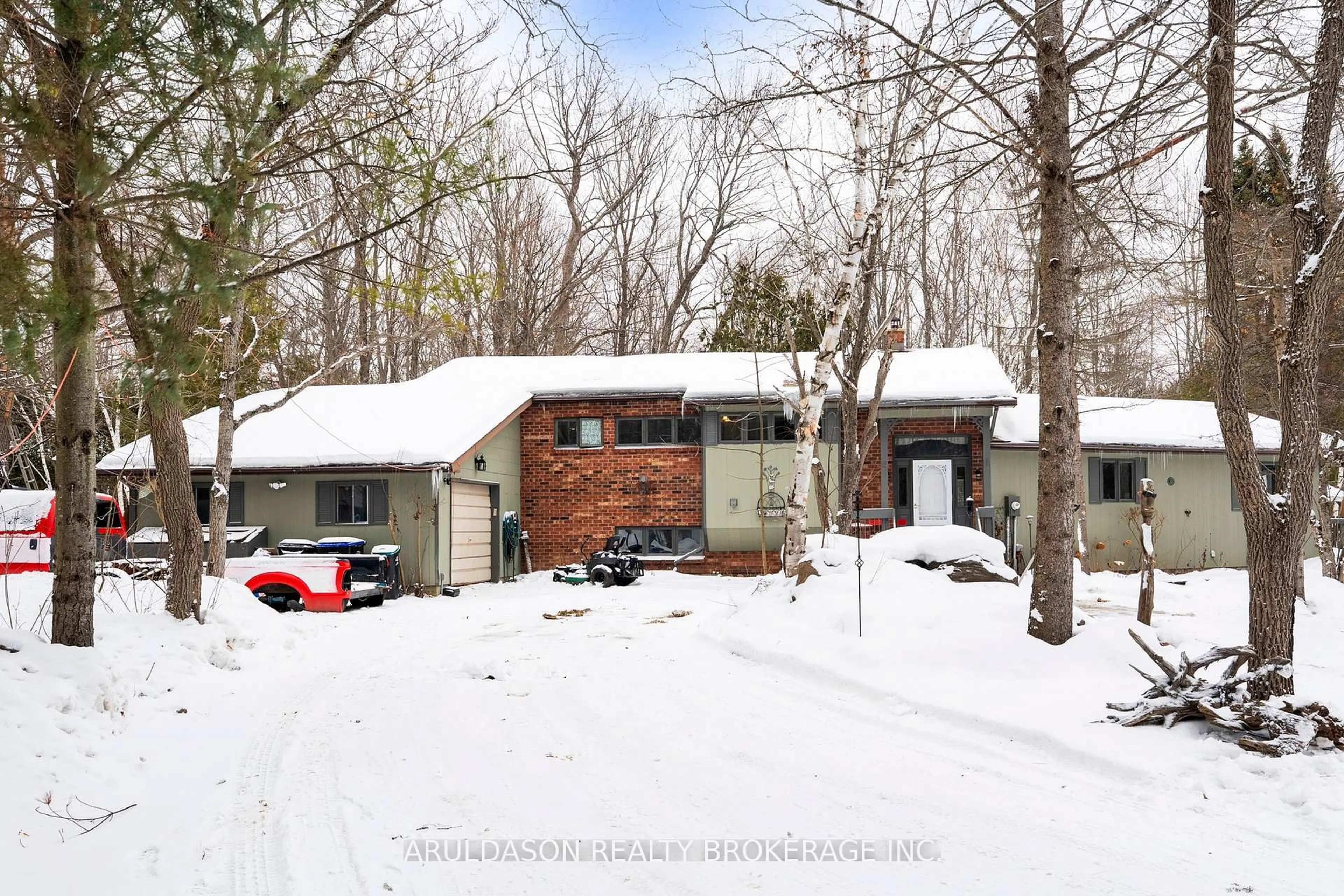 Unknown for 1208 Birchcliffe Cres, Severn Ontario L3V 6H4