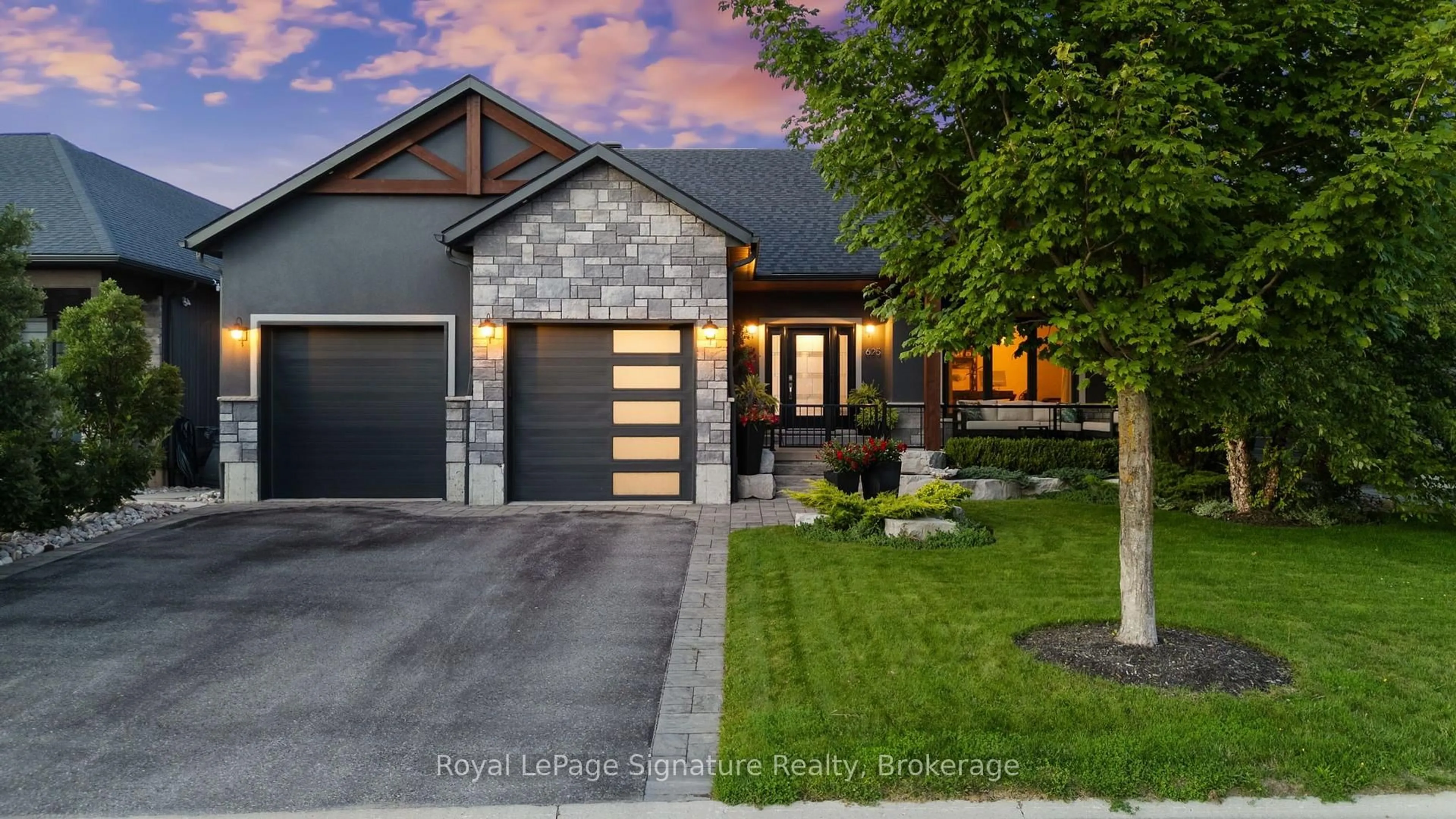 Home with brick exterior material, street for 625 Aberdeen Blvd, Midland Ontario L4R 5L9