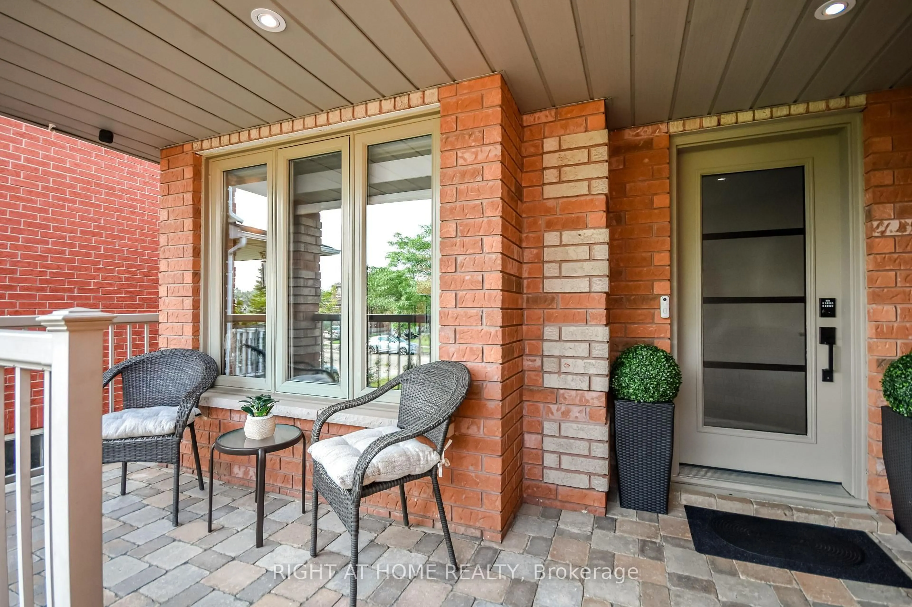 Home with brick exterior material, street for 112 Birchwood Dr, Barrie Ontario L4M 6X4