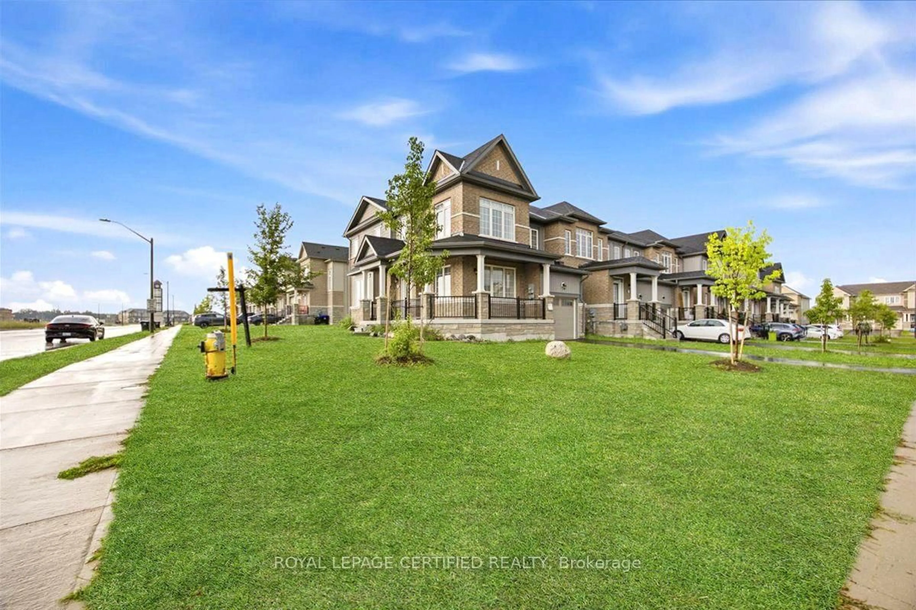 A pic from outside/outdoor area/front of a property/back of a property/a pic from drone, water/lake/river/ocean view for 66 Stately Dr, Wasaga Beach Ontario L9Z 0L6
