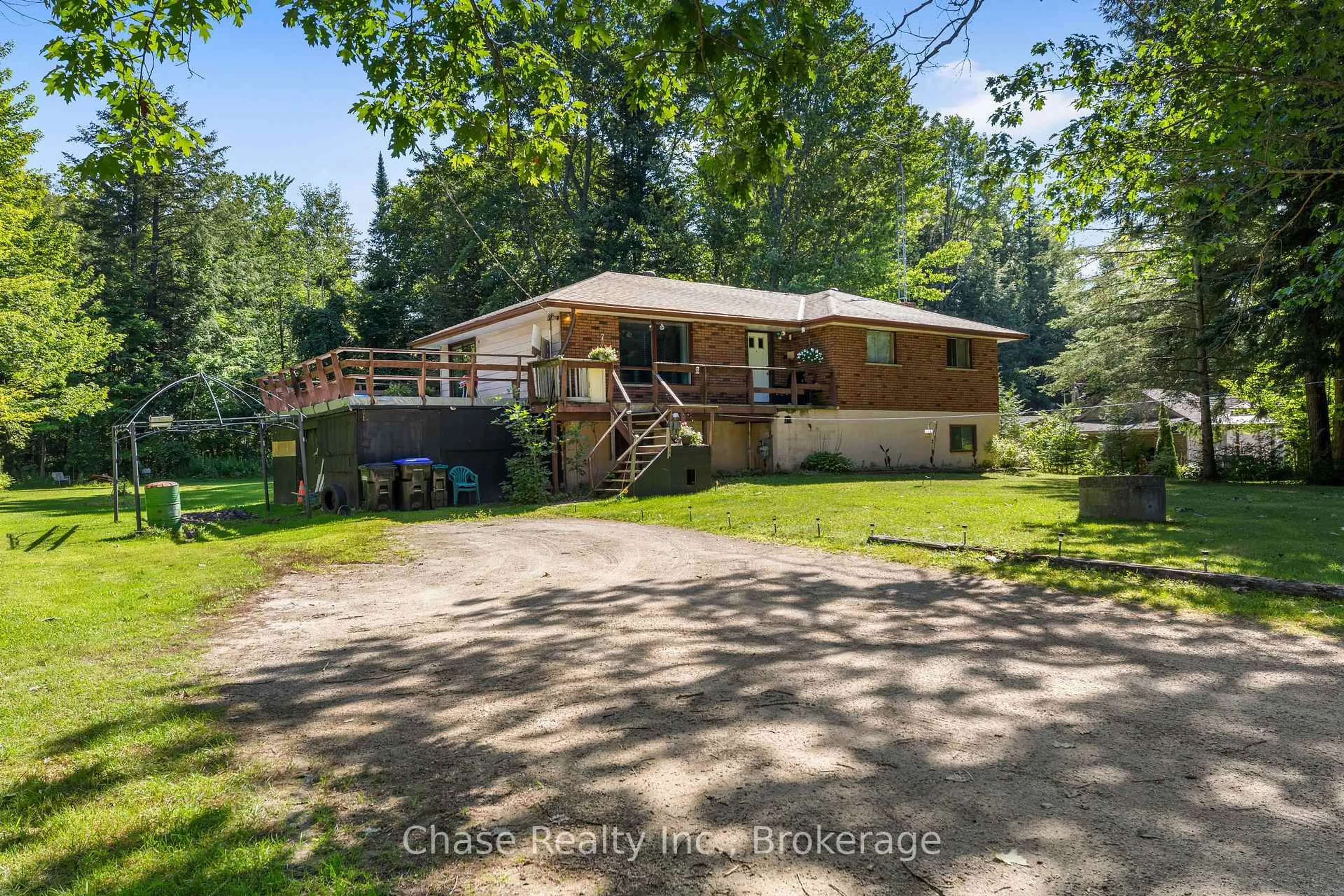 A pic from outside/outdoor area/front of a property/back of a property/a pic from drone, water/lake/river/ocean view for 655 Tiny Beaches Rd, Tiny Ontario L0L 2J0