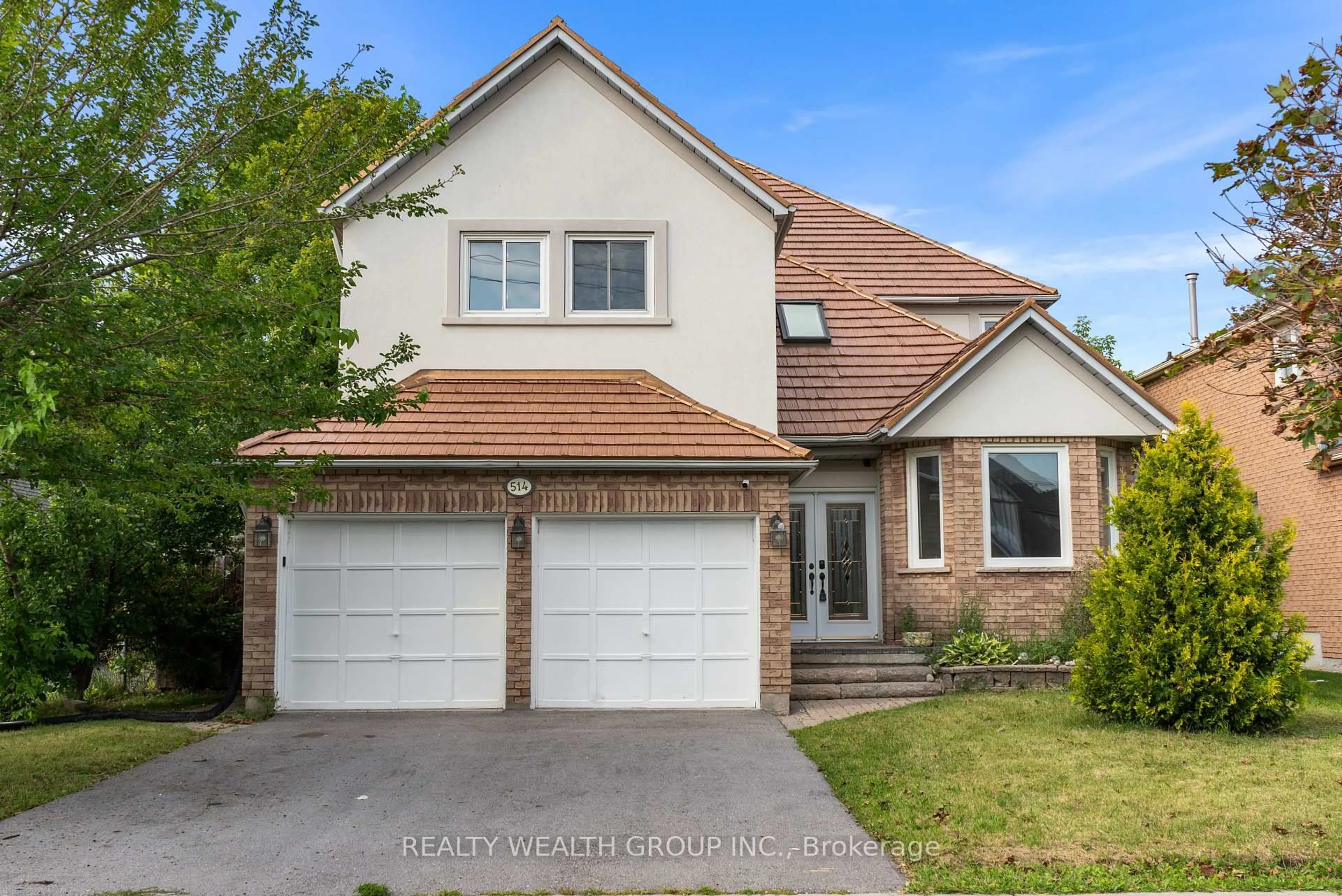 Home with brick exterior material, street for 514 Grove St, Barrie Ontario L4M 5Z2