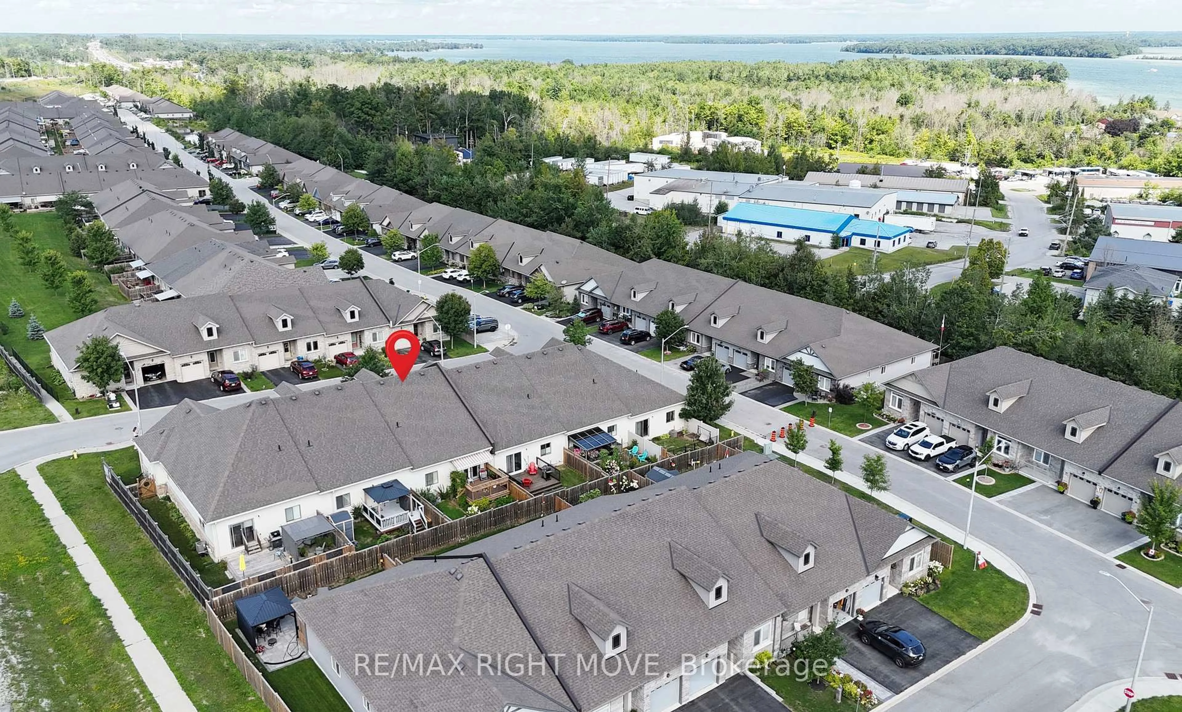 A pic from outside/outdoor area/front of a property/back of a property/a pic from drone, unknown for 11 Danny Dr, Orillia Ontario L3V 0G3