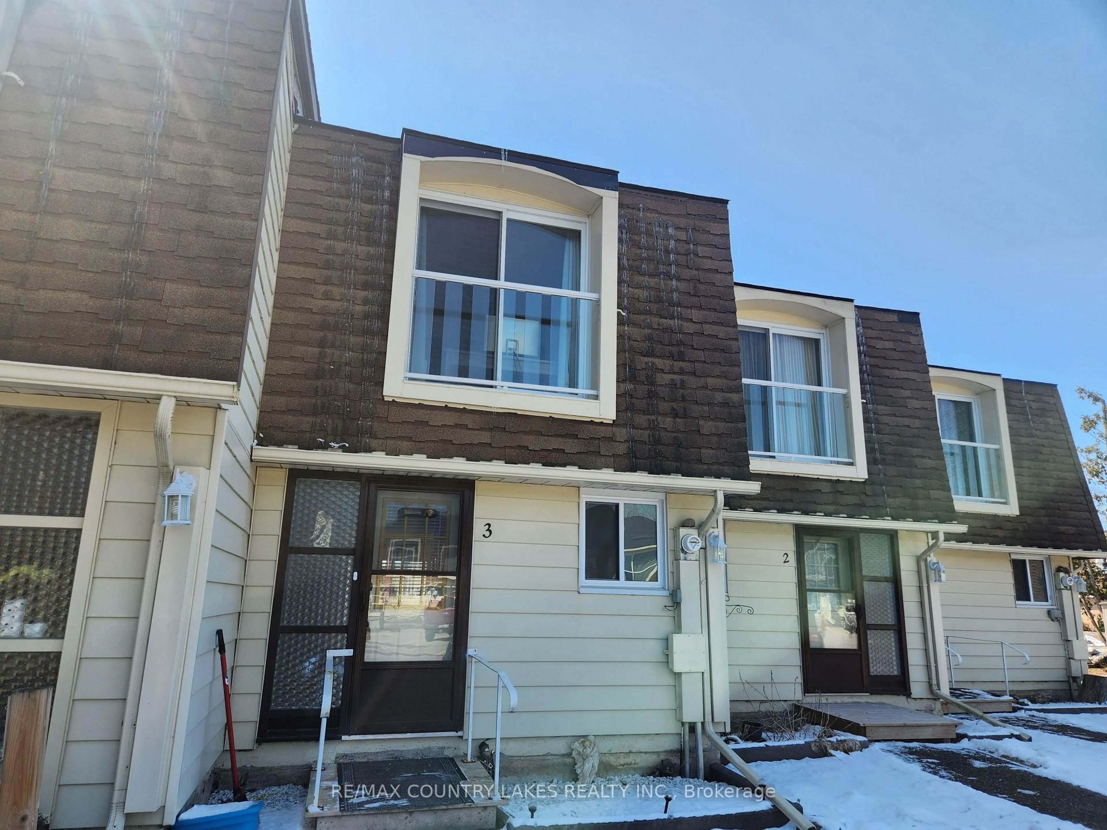 Home with vinyl exterior material, street for 4 Paradise Blvd #3, Ramara Ontario L0K 1B0