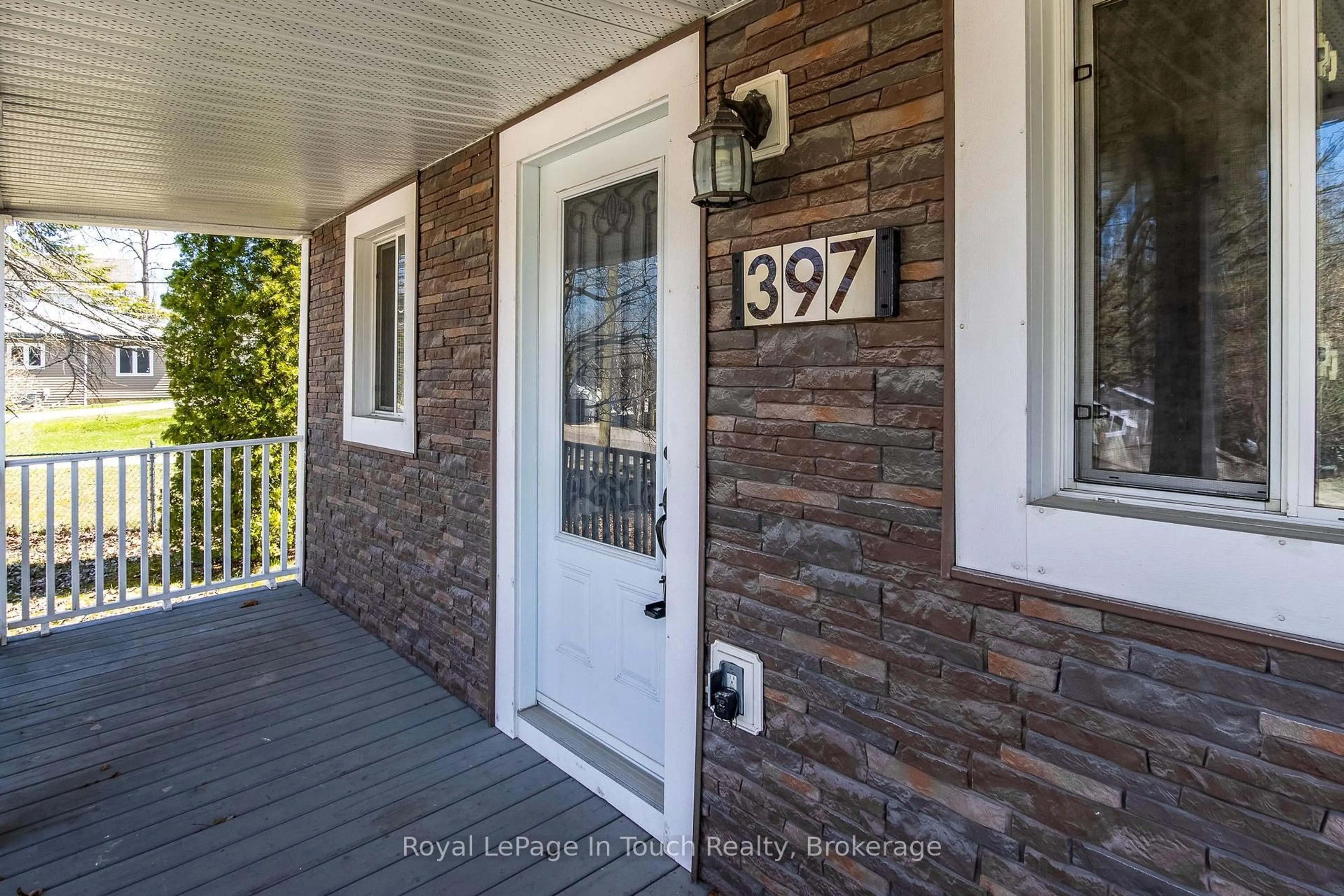 Unknown for 397 William St, Tay Ontario L0K 2A0