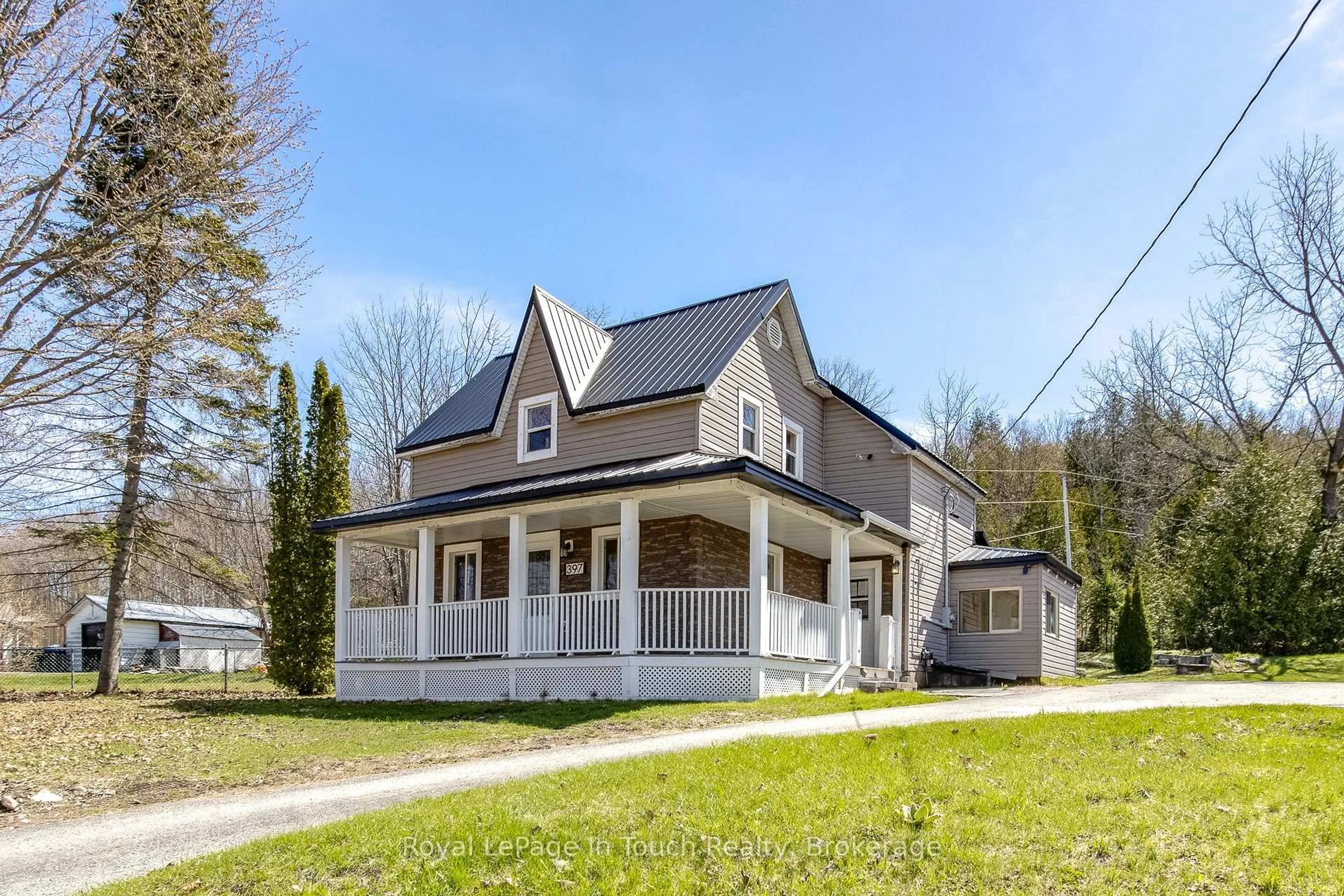 Home with vinyl exterior material, street for 397 William St, Tay Ontario L0K 2A0
