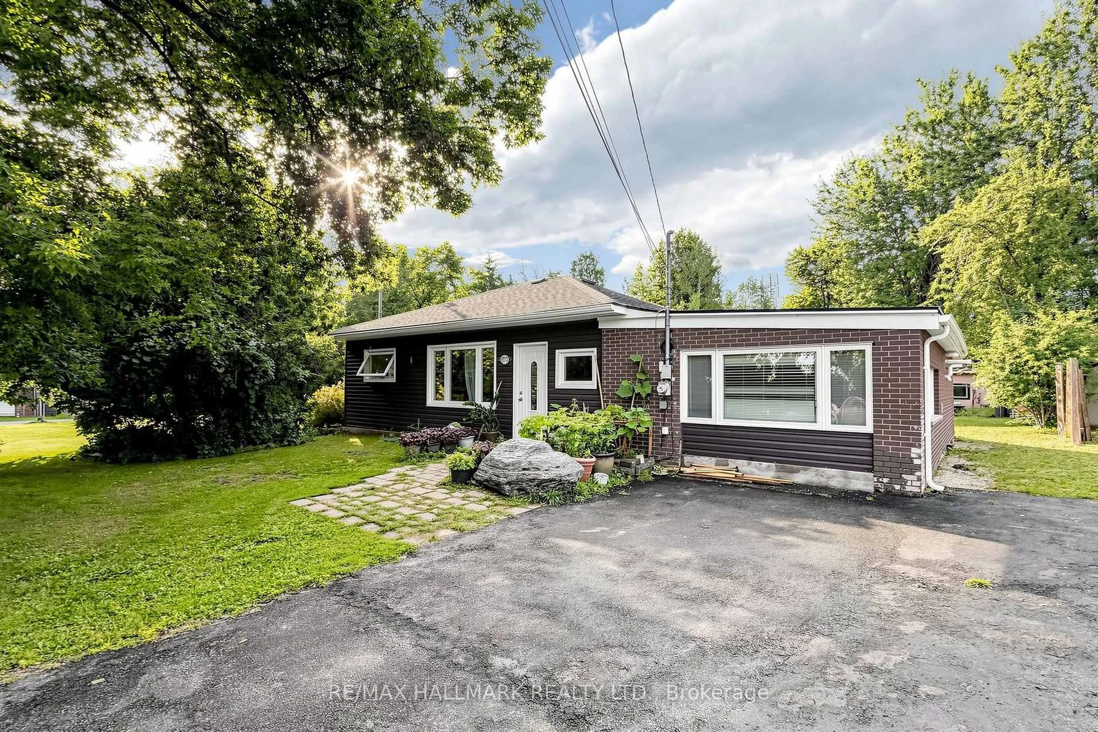 Unknown for 9771 Beachwood Rd, Collingwood Ontario L9Y 3Z1