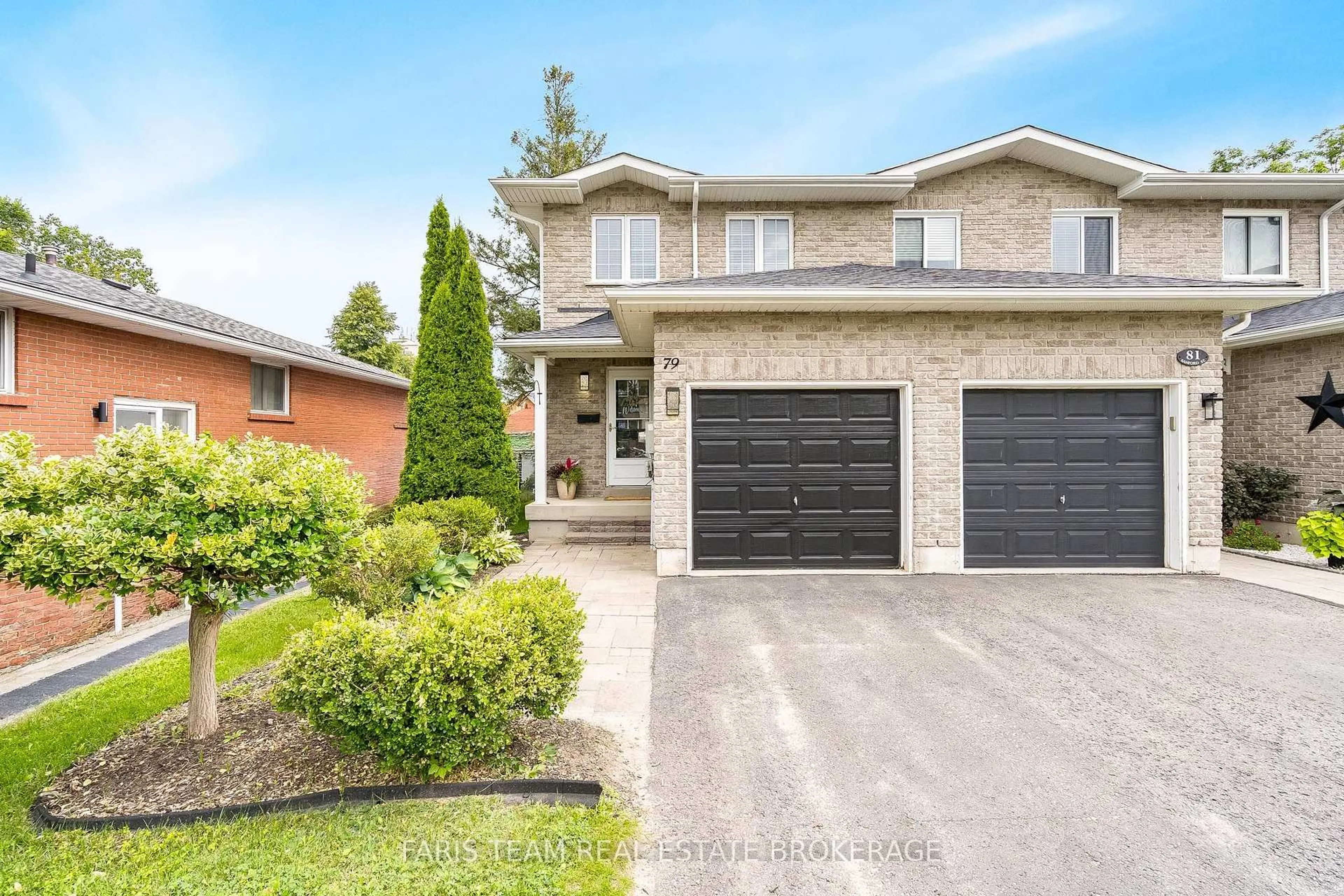 Home with brick exterior material, street for 79 Sanford St, Barrie Ontario L4N 3C6