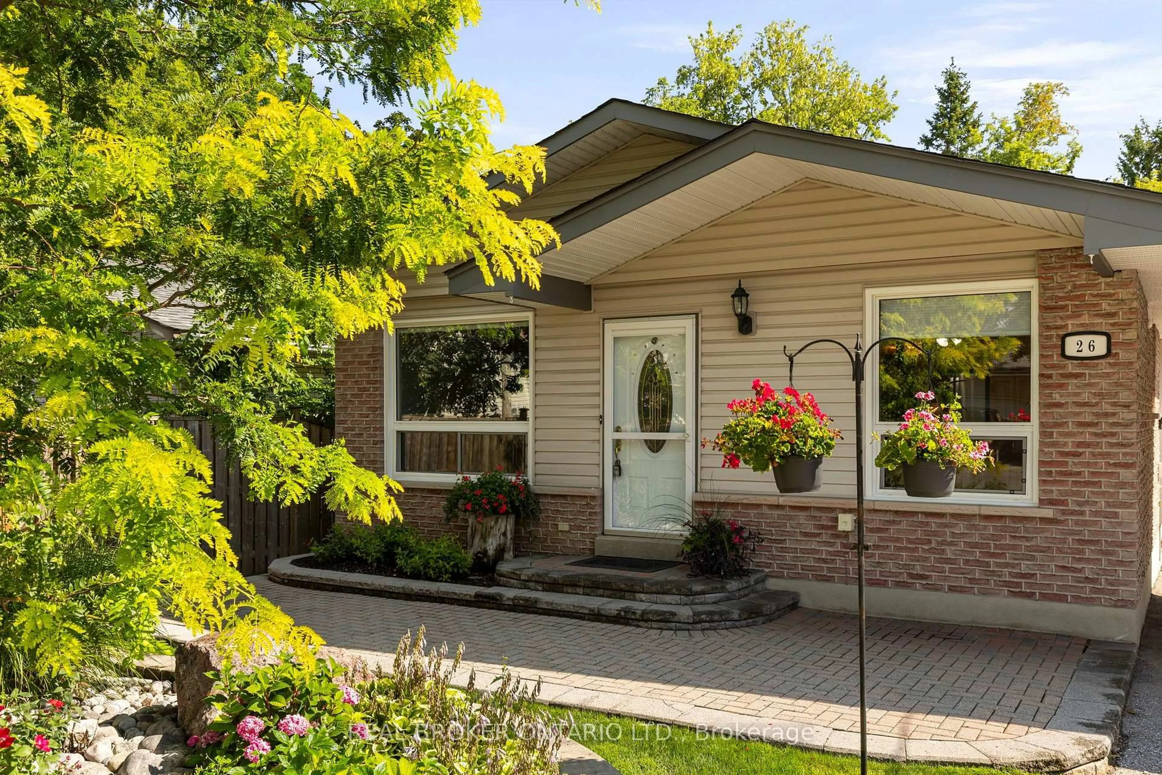 Home with brick exterior material, street for 26 Carlton St, Orillia Ontario L3V 6S7