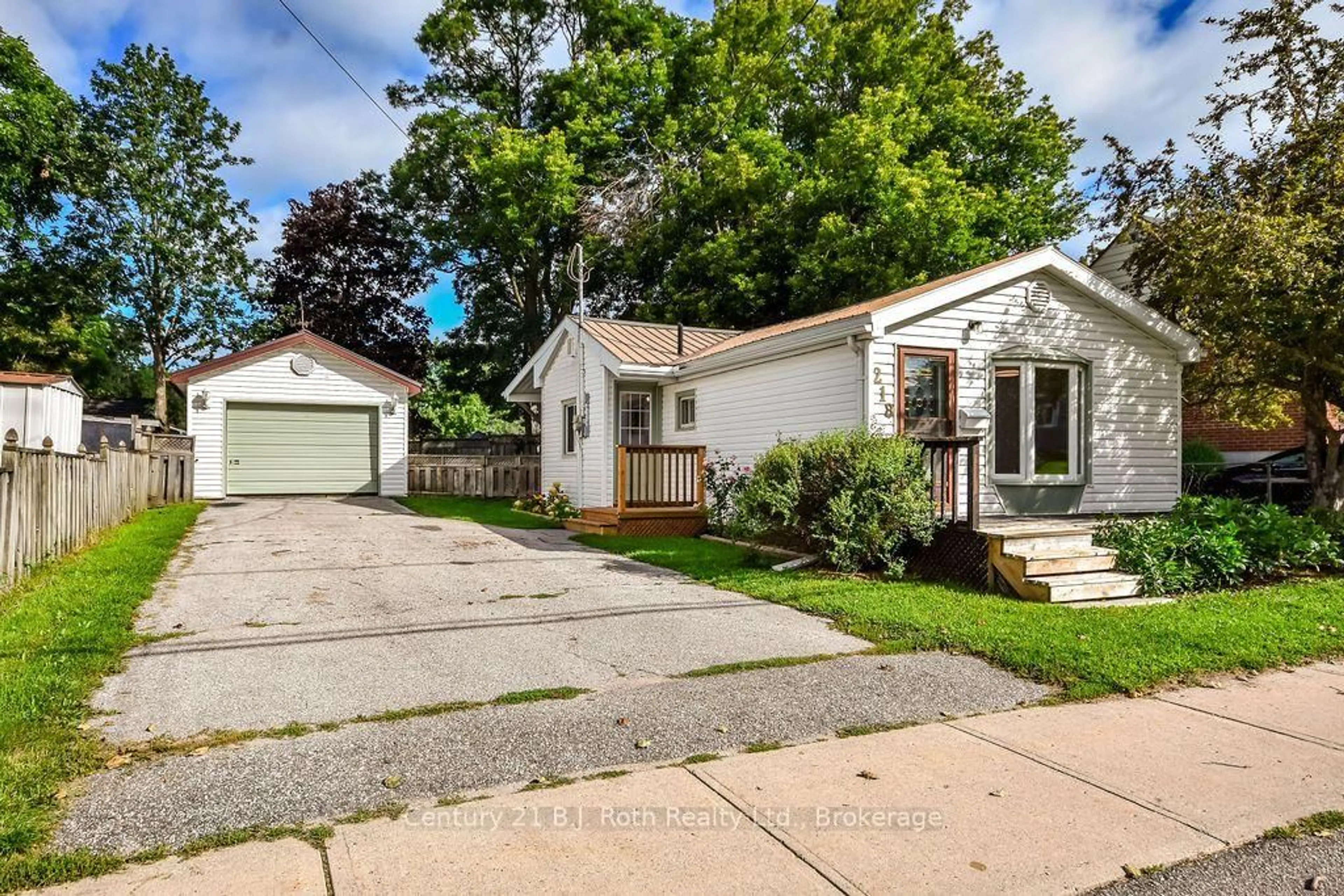 Unknown for 218 James St, Orillia Ontario L3V 1L9