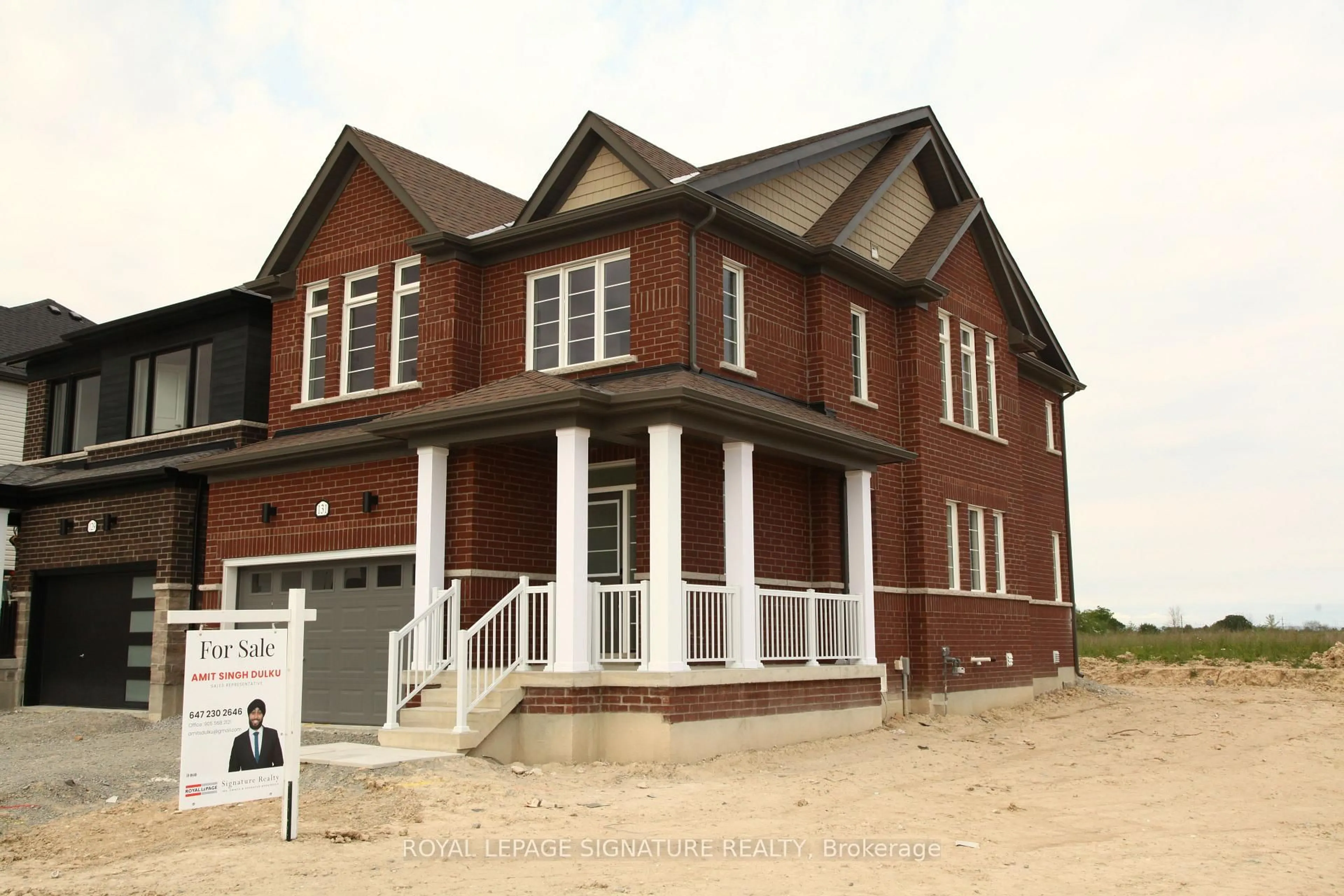 Home with brick exterior material, building for 131 Union Blvd, Wasaga Beach Ontario L6Z 0P1