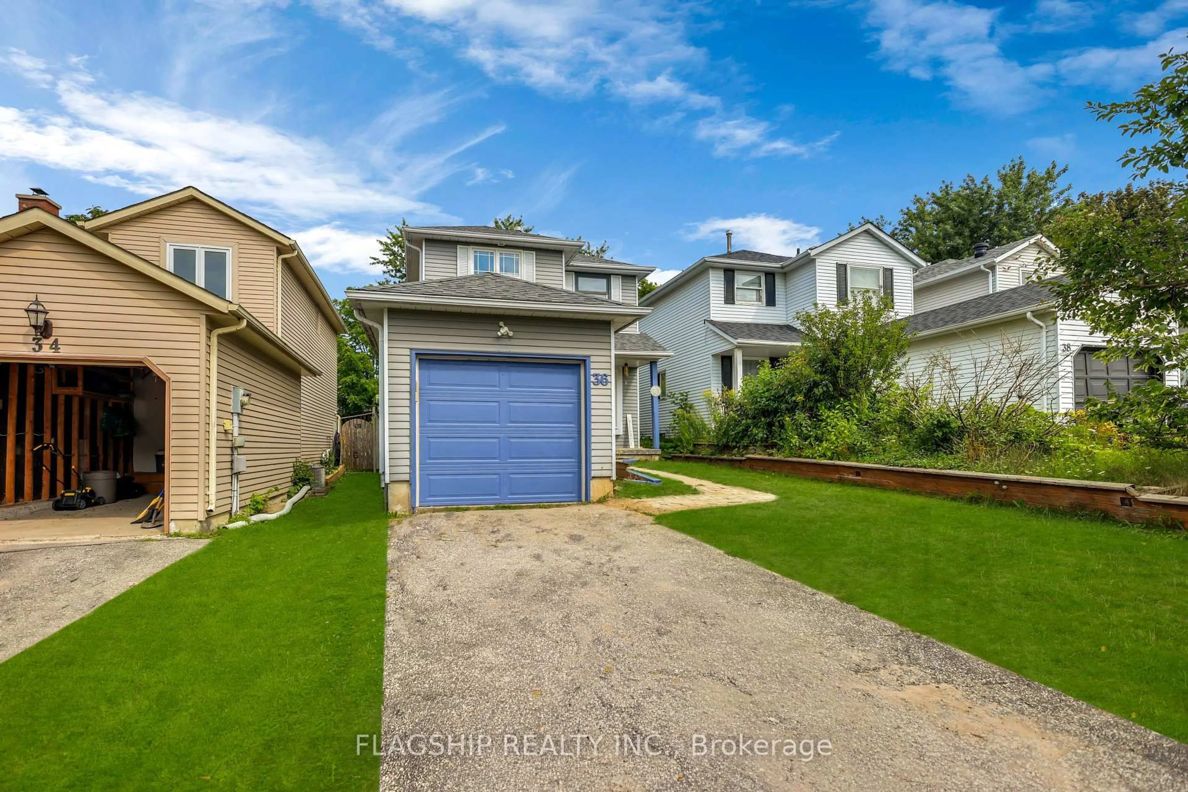 A pic from outside/outdoor area/front of a property/back of a property/a pic from drone, street for 36 Patton Rd, Barrie Ontario L4N 6V5