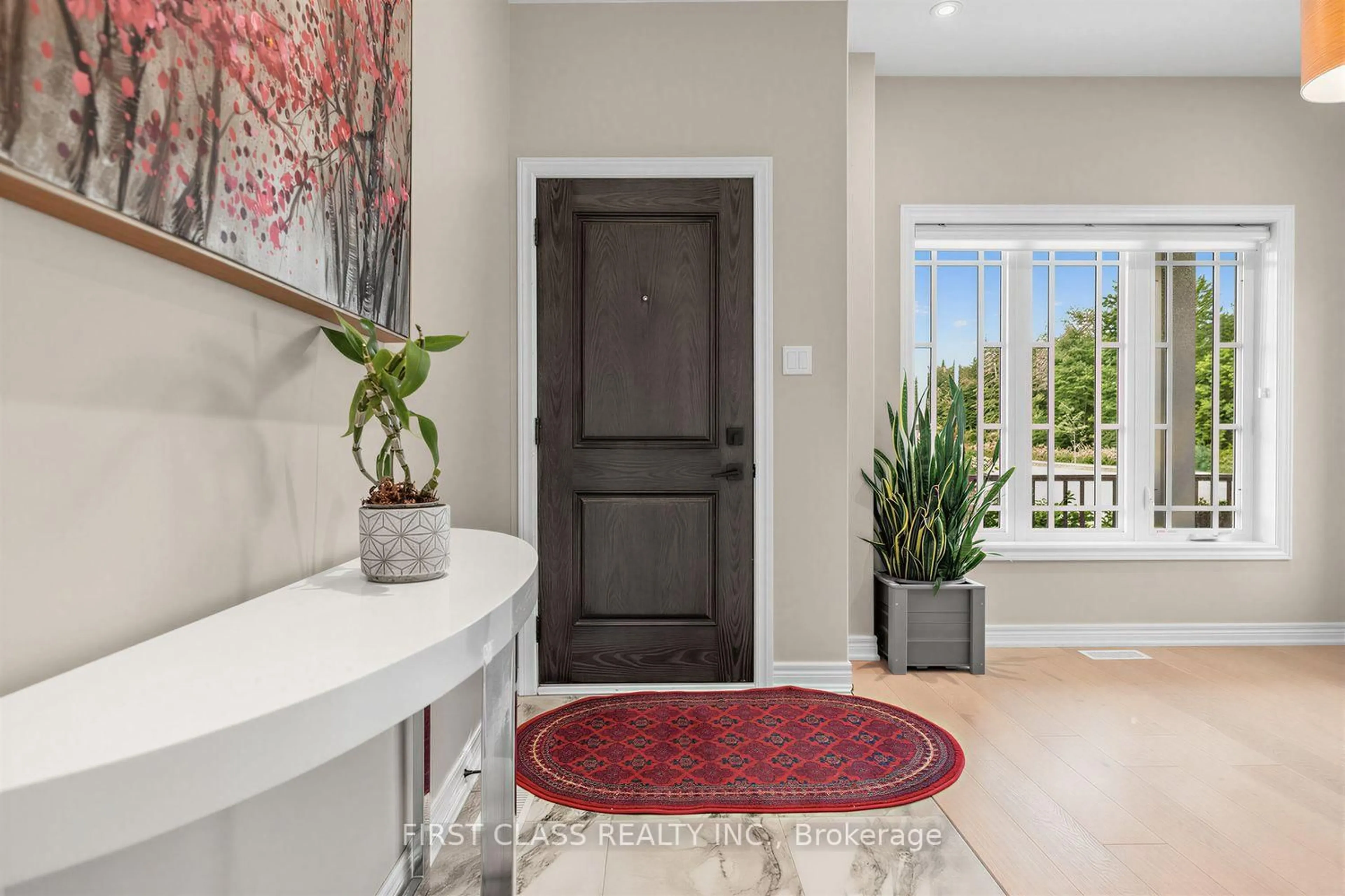 Indoor entryway for 2 Pennell Dr, Barrie Ontario L4N 6H2