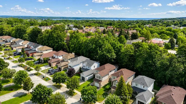 100 Copeman Cres, Barrie 4