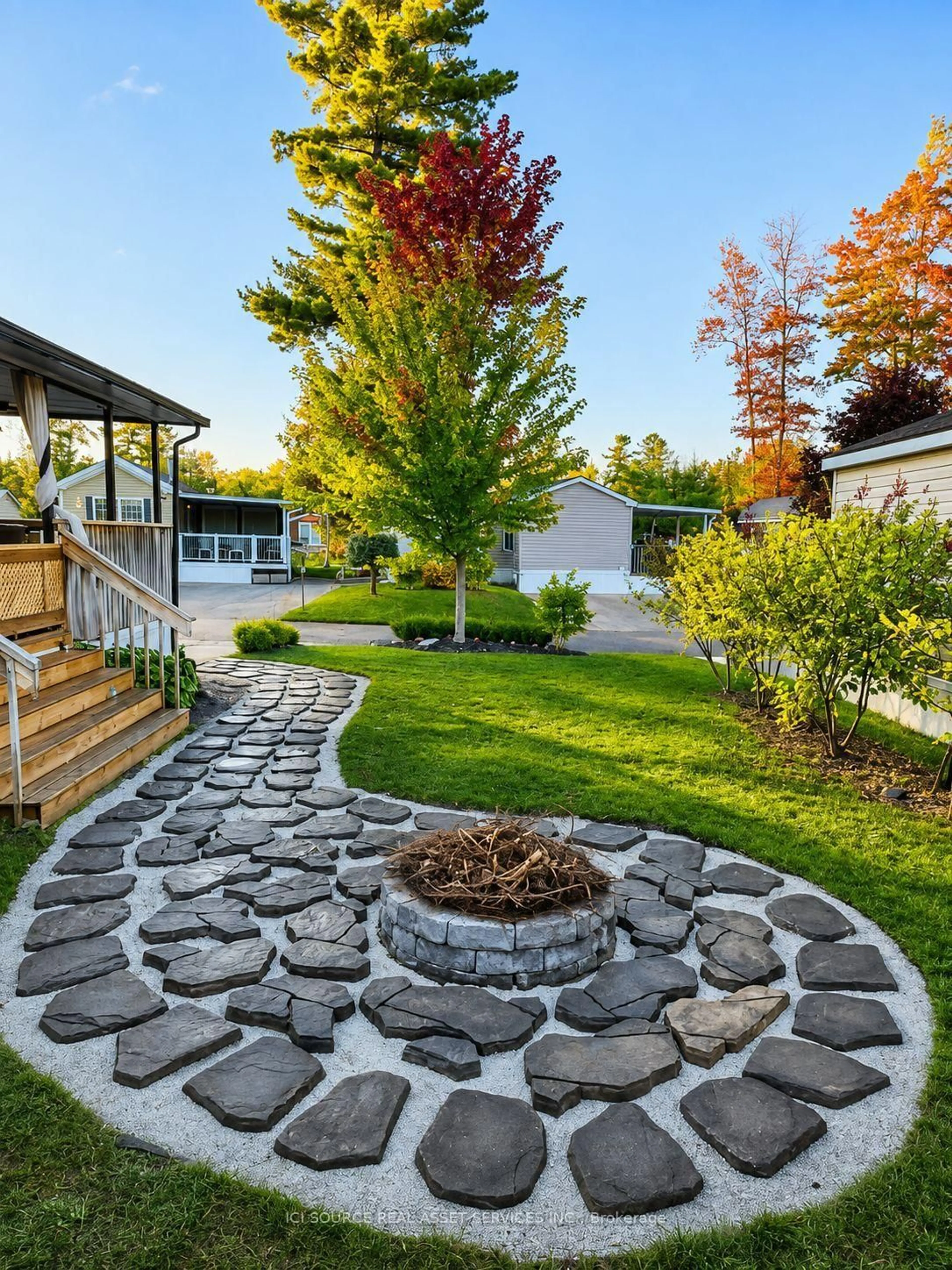 Patio, street for 15 Chippewa Tr #WCL-CT015, Wasaga Beach Ontario L9Z 1X7