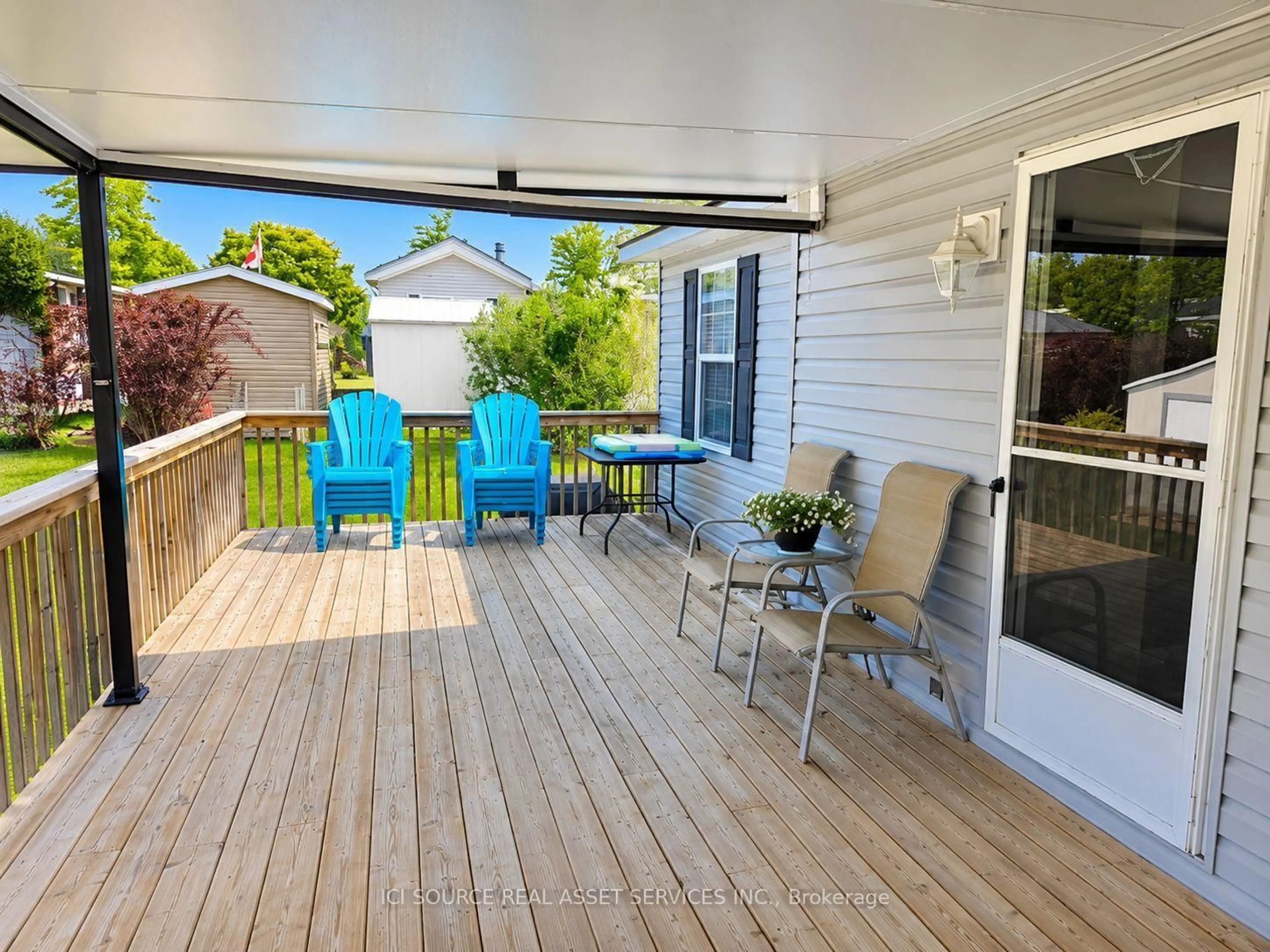 Patio, unknown for 15 Chippewa Tr #WCL-CT015, Wasaga Beach Ontario L9Z 1X7
