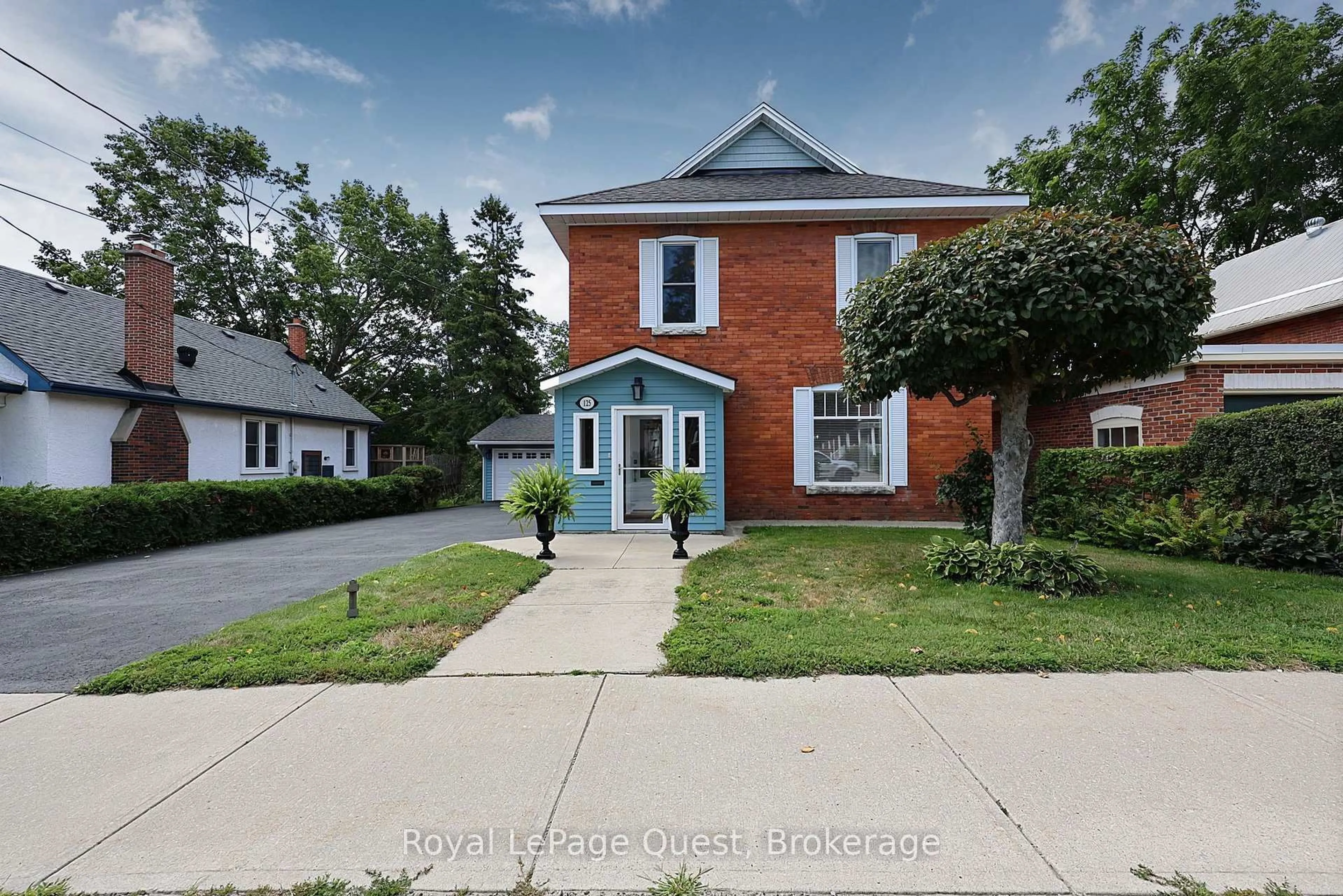 Home with brick exterior material, street for 125 Coldwater Rd, Orillia Ontario L3V 3L5
