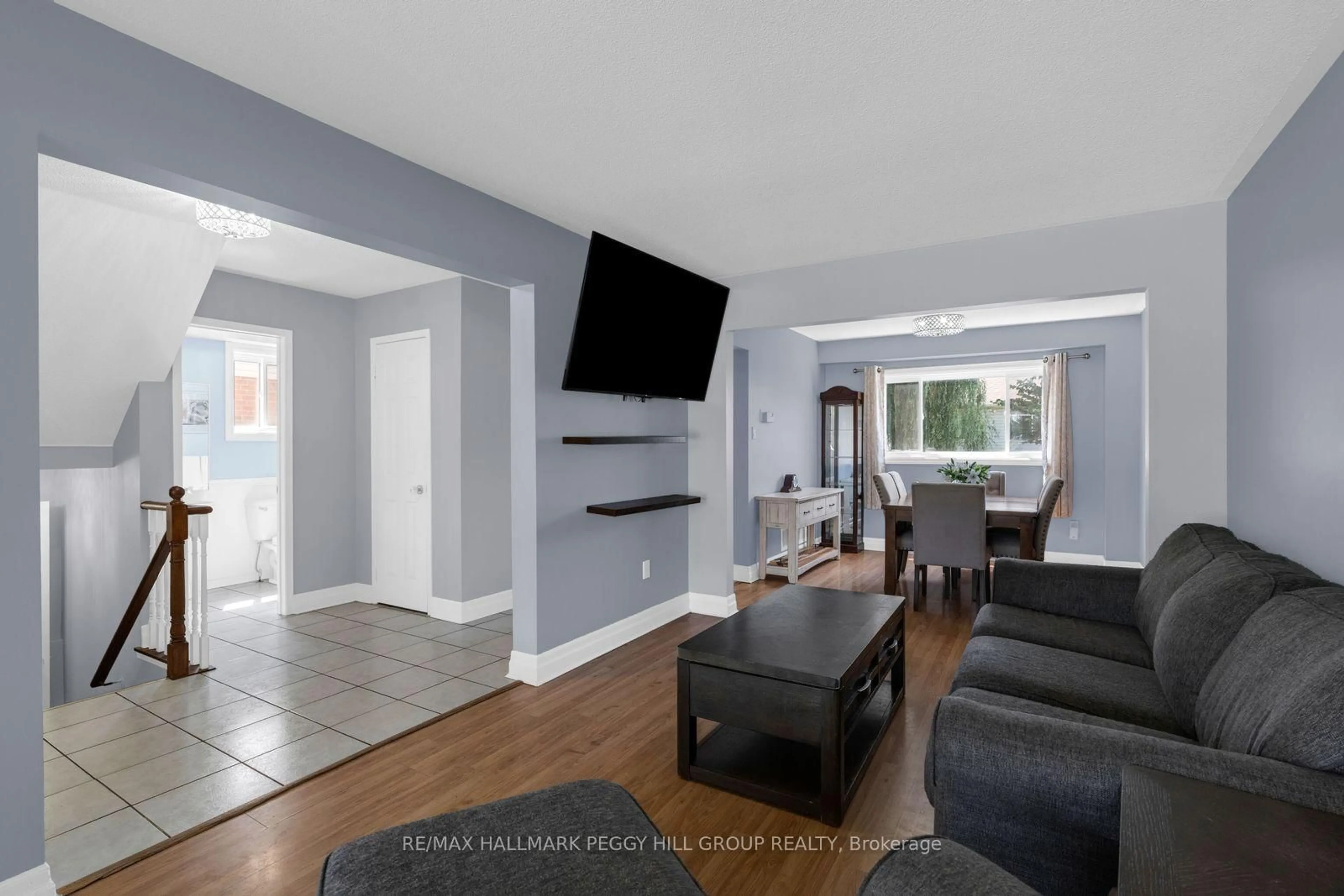 Living room with furniture, unknown for 14 Copeman Cres, Barrie Ontario L4N 8B5