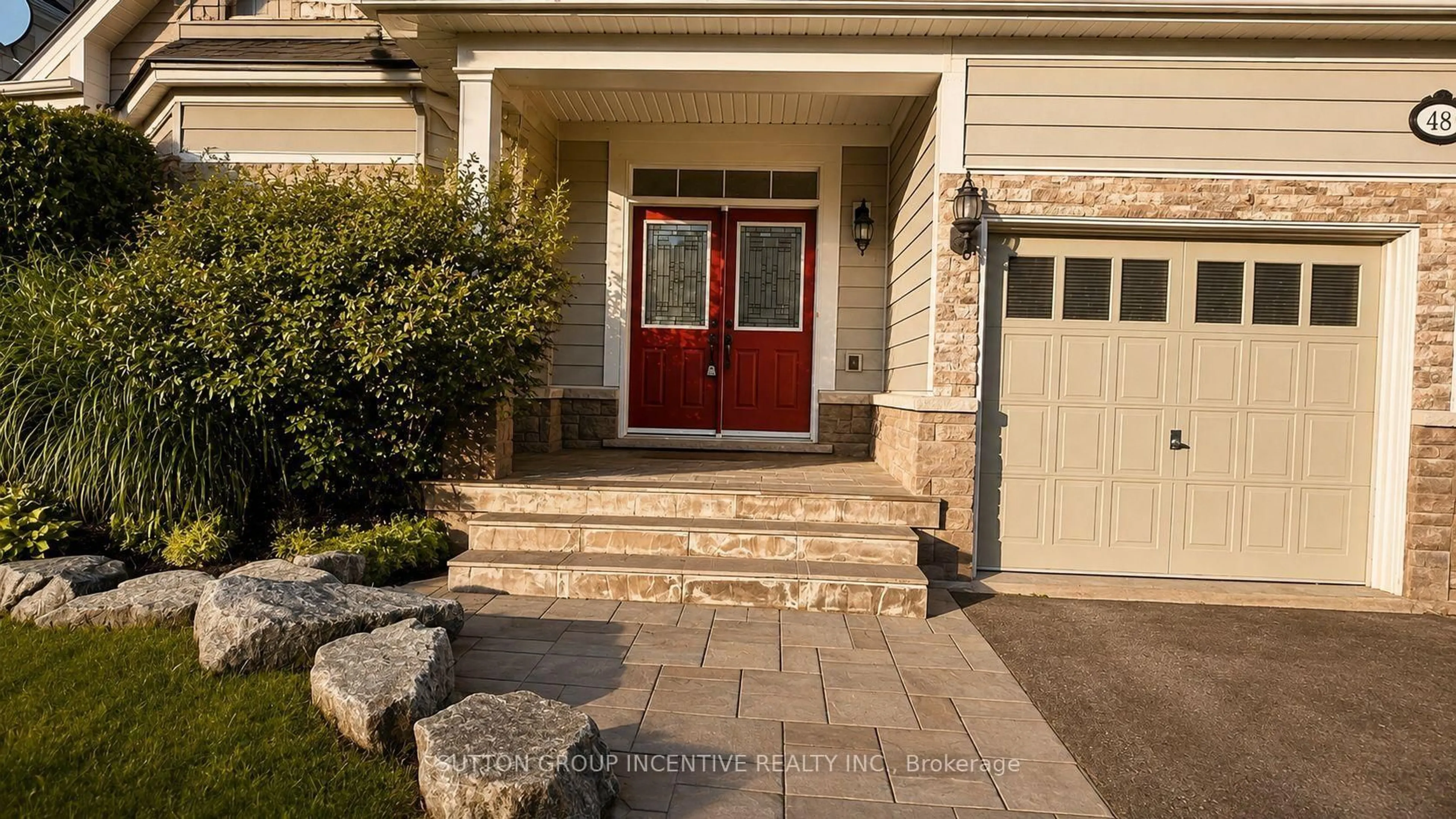 Indoor entryway for 48 Riverwalk Pl, Midland Ontario L4R 0B5