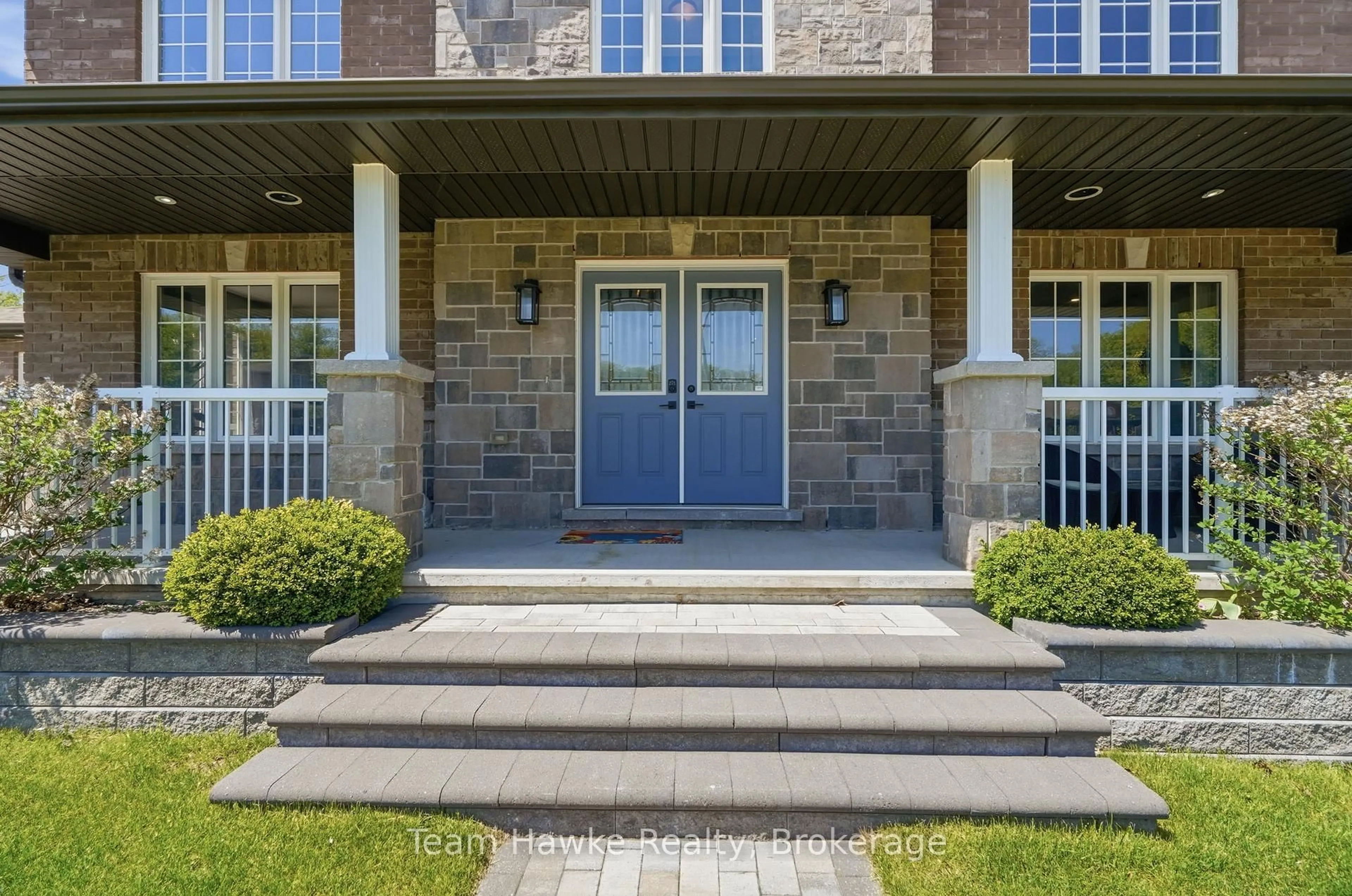 Indoor entryway for 3 Sheppard Dr, Tay Ontario L0K 2A0