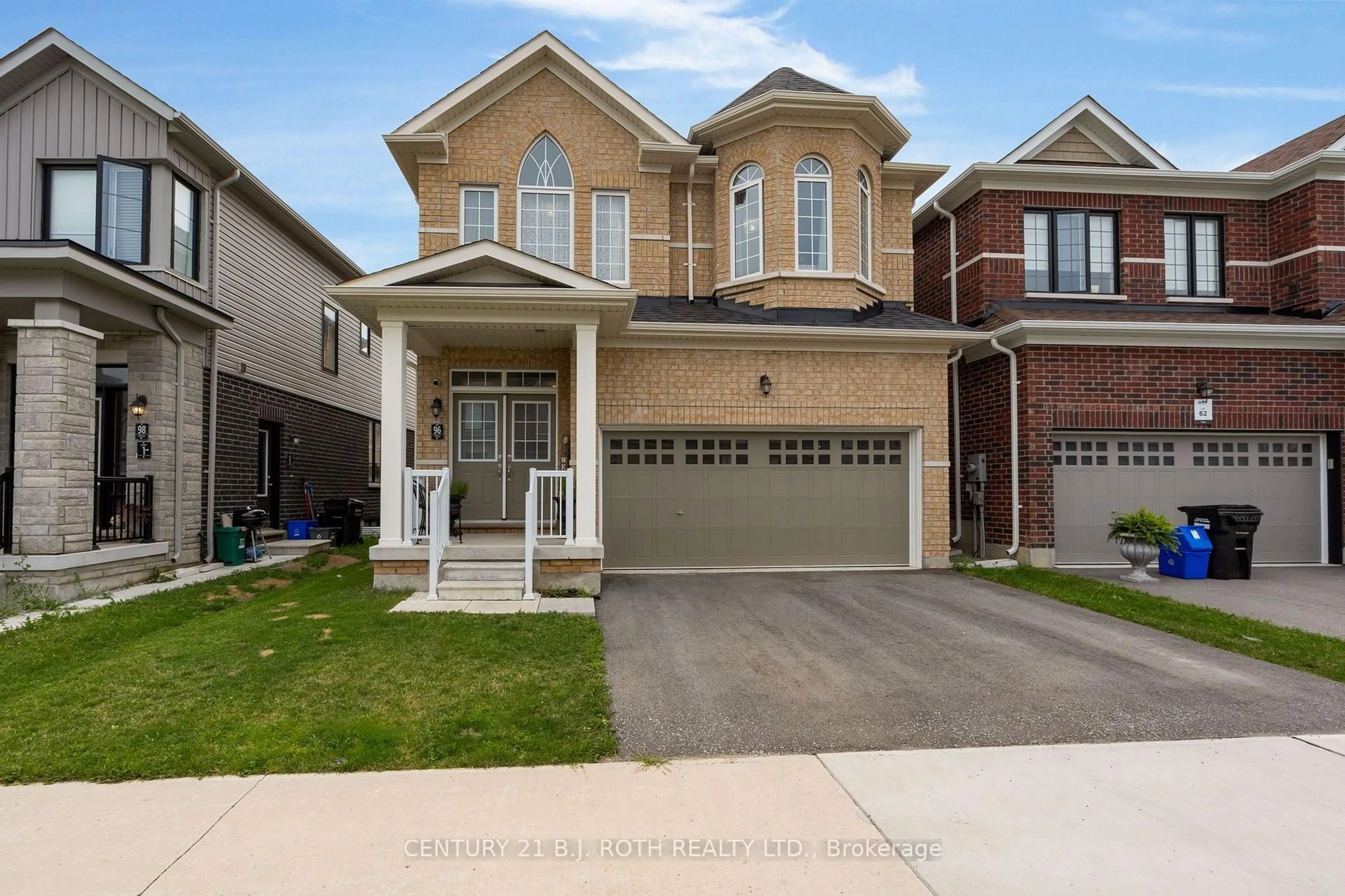 Home with brick exterior material, street for 96 Nottingham Rd, Barrie Ontario L9N 0L3