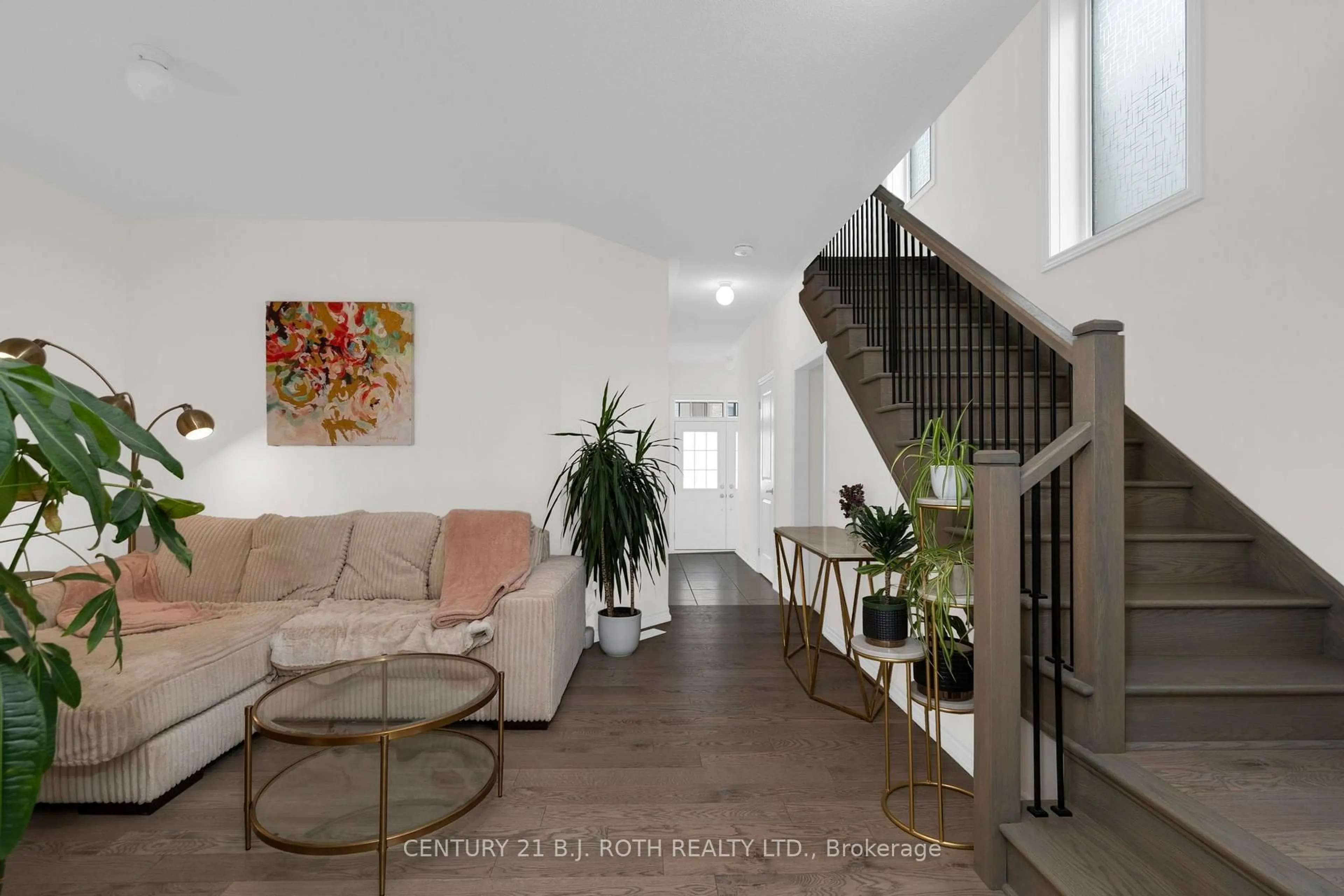 Living room with furniture, unknown for 96 Nottingham Rd, Barrie Ontario L9N 0L3