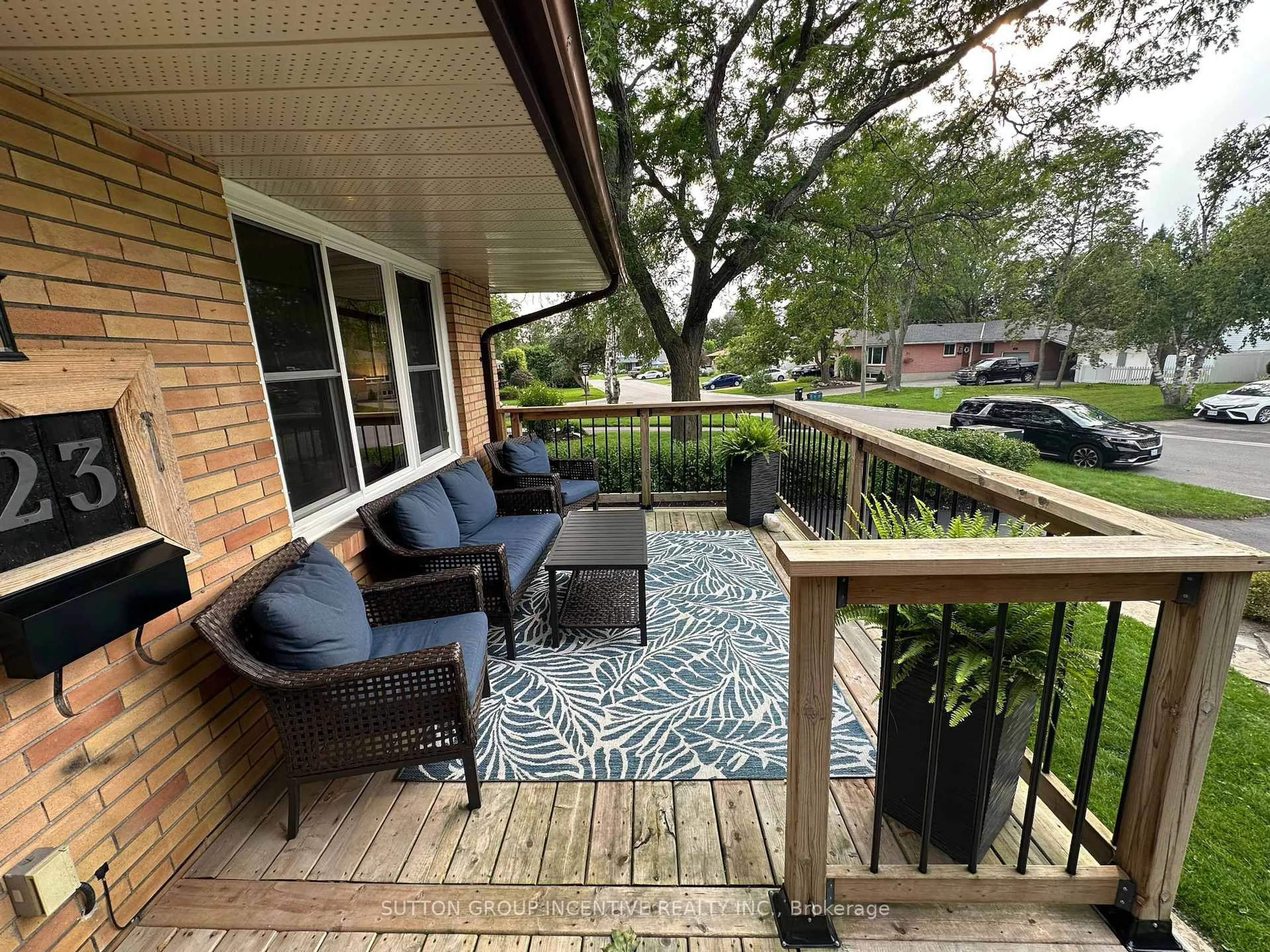 Patio, water/lake/river/ocean view for 23 Northpark Rd, Barrie Ontario L4M 2J5
