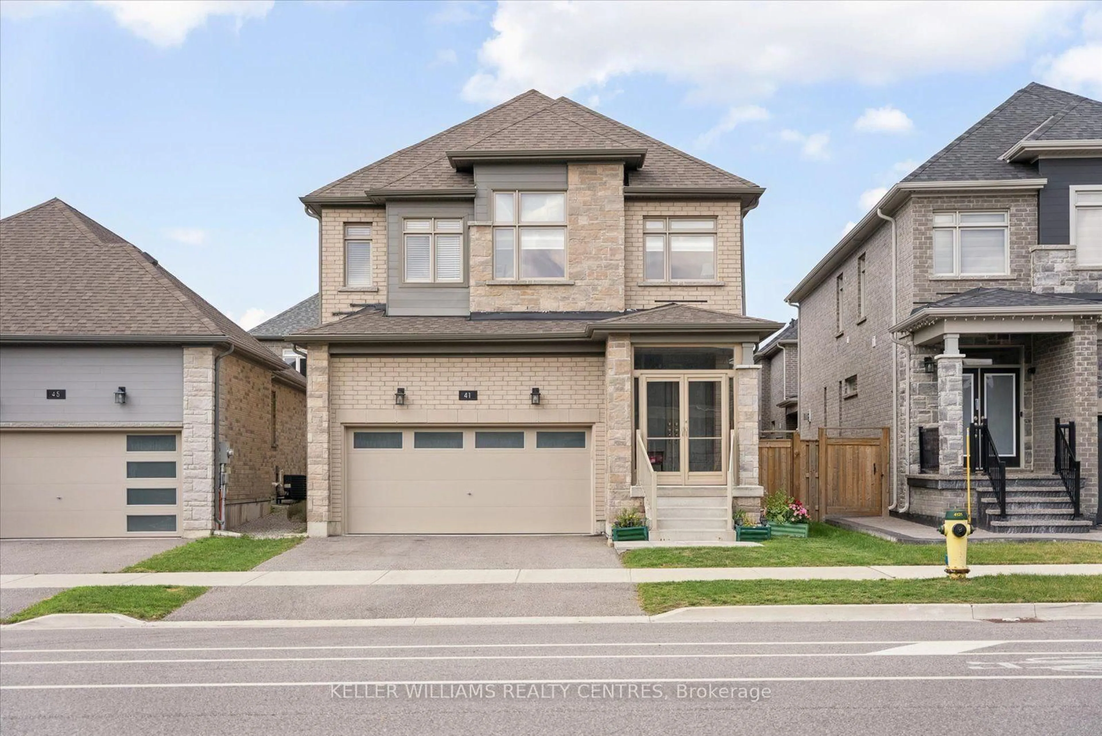Home with brick exterior material, street for 41 Mabern St, Barrie Ontario L9J 0J1