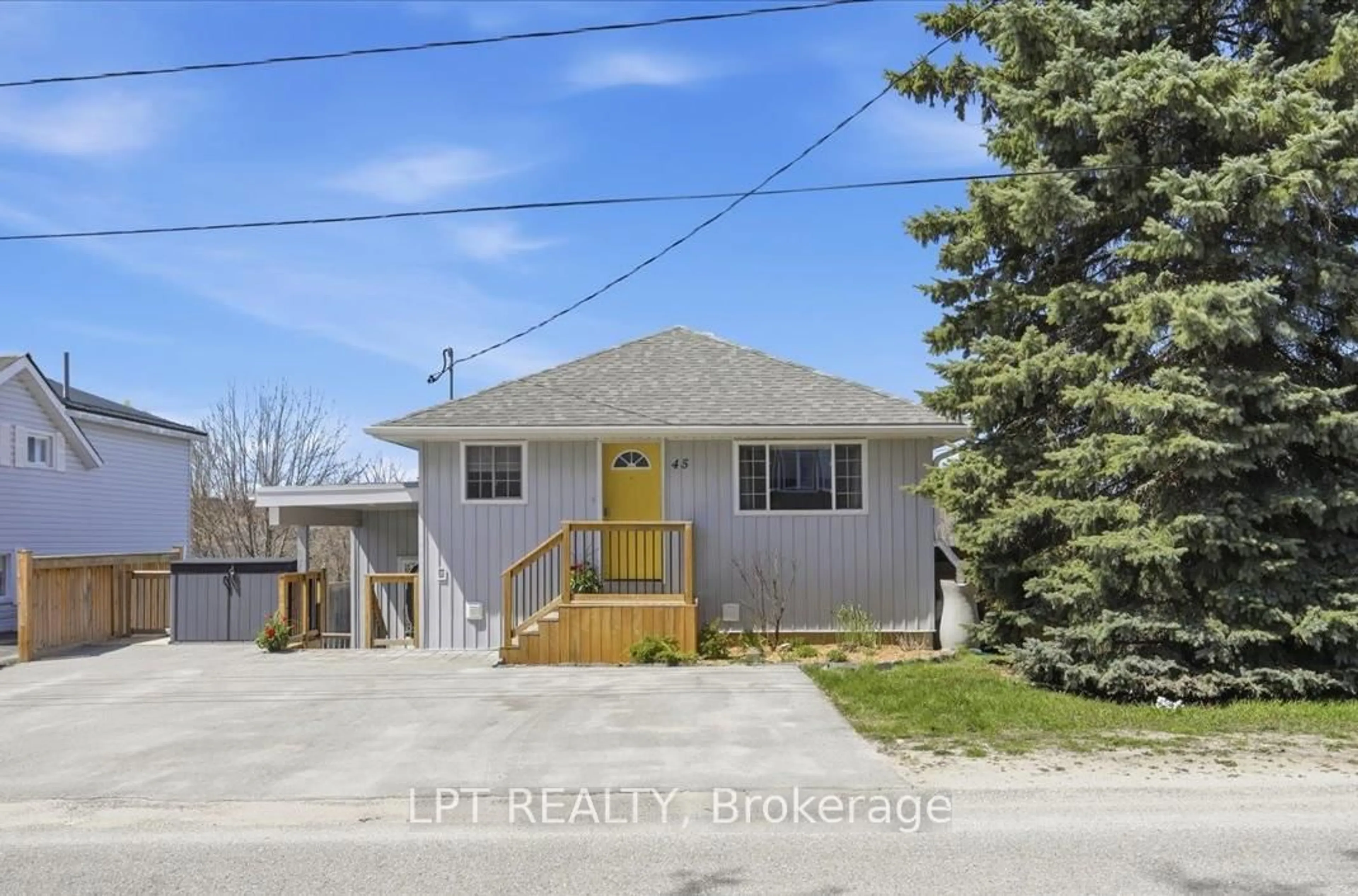 Unknown for 45 Water St, Penetanguishene Ontario L9M 1M8