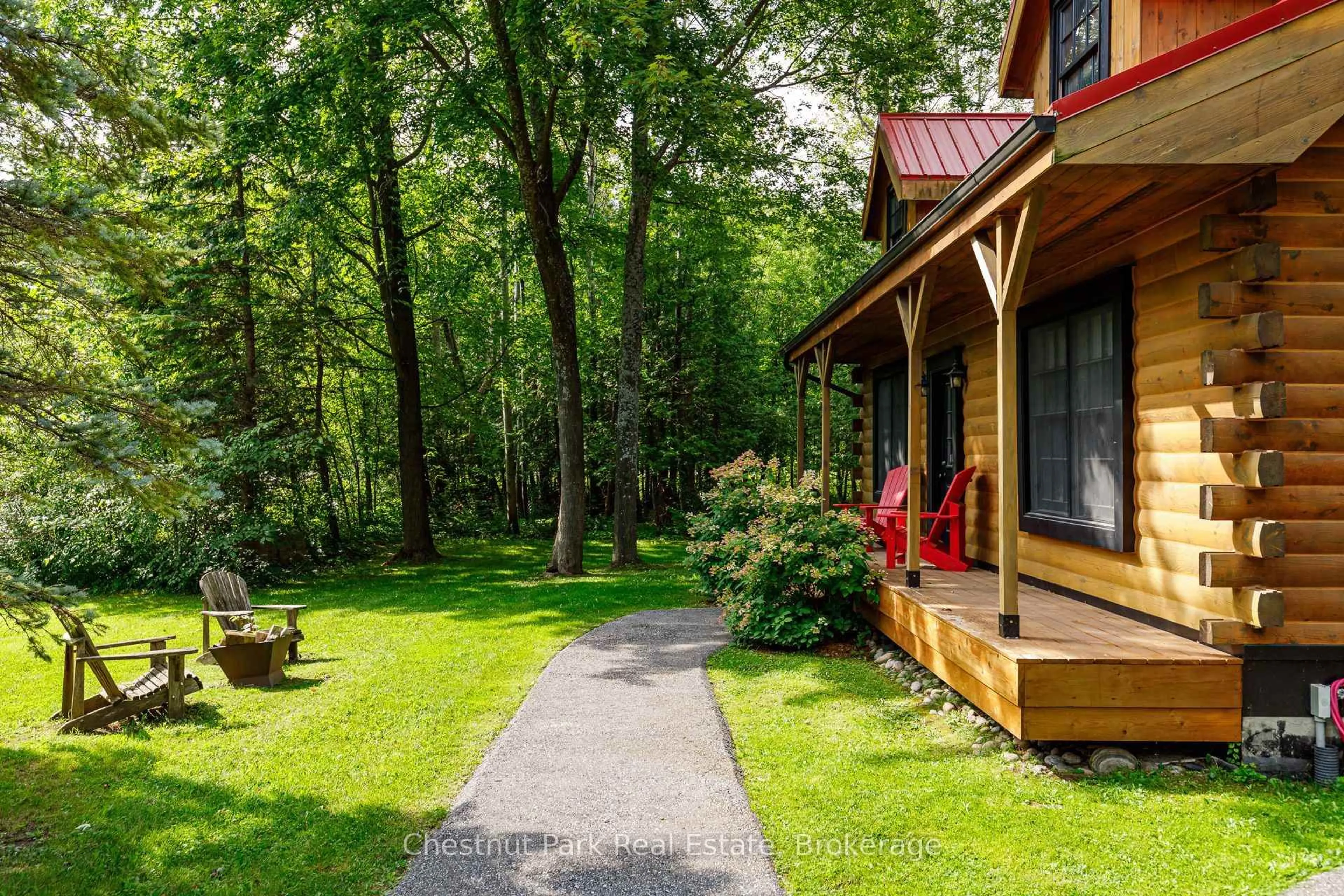 Patio, unknown for 8390 Poplar Sdrd, Clearview Ontario L9Y 3Y9