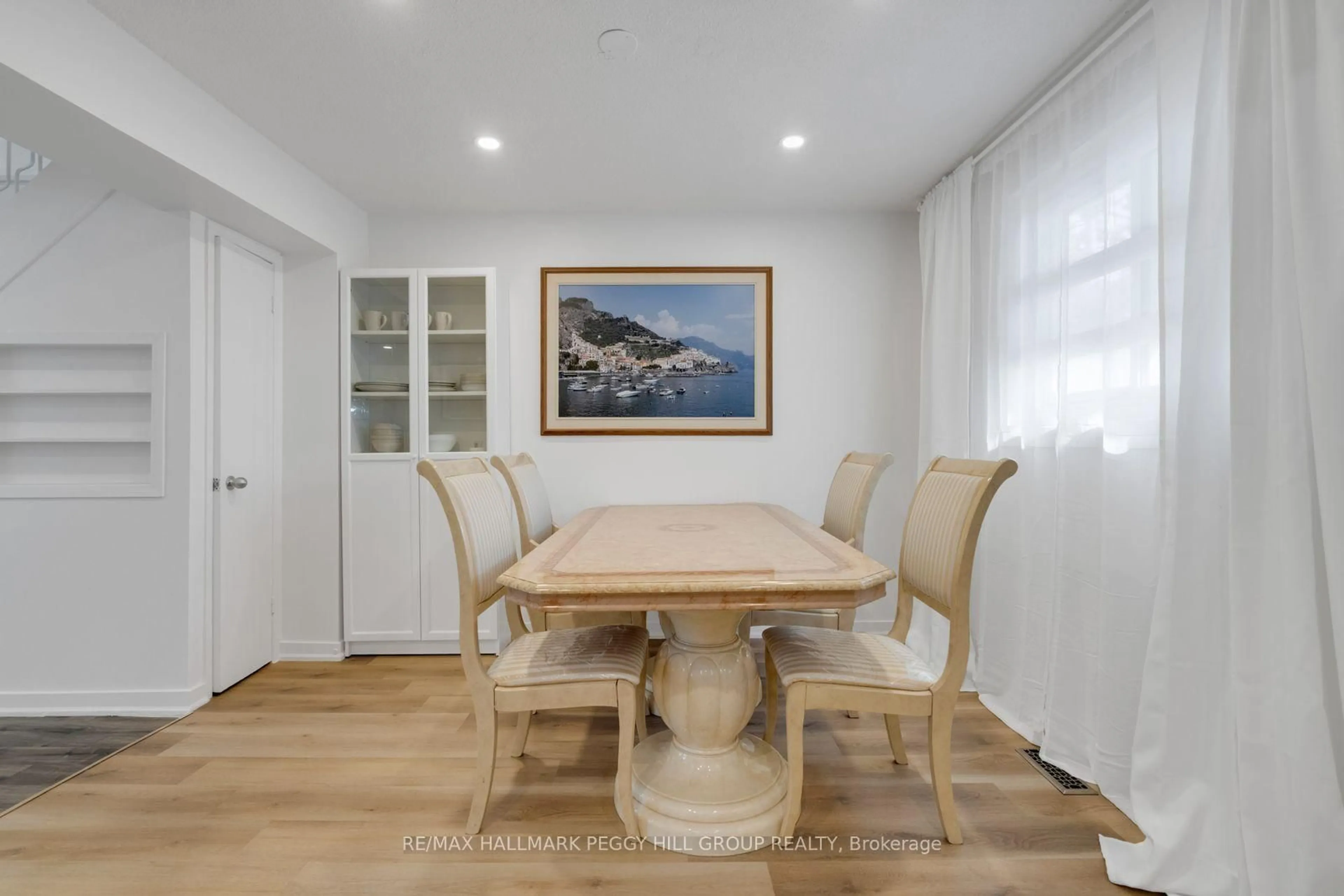 Dining room, unknown for 63 Ferris Lane #B1, Barrie Ontario L4M 5C4