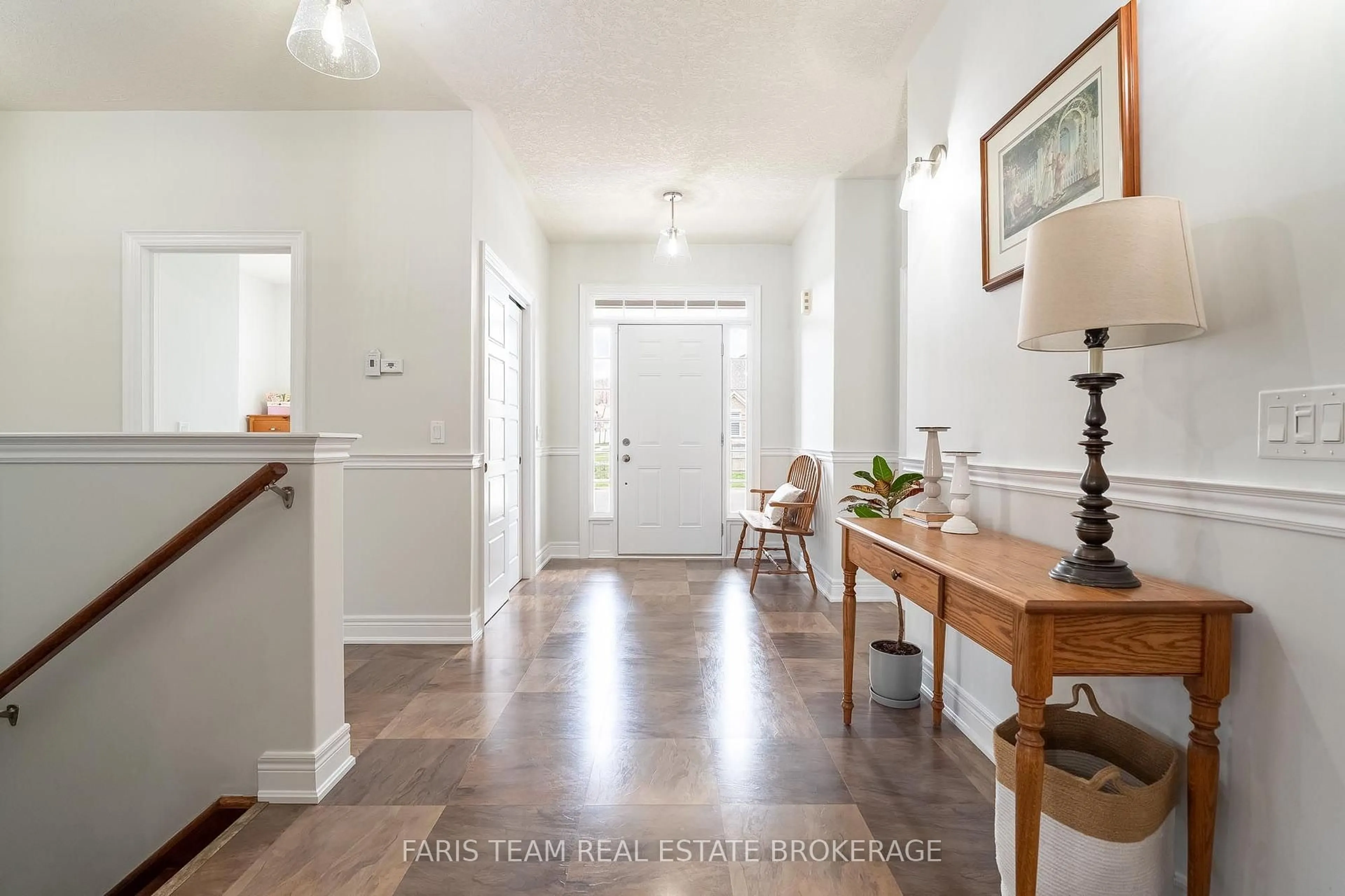 Indoor entryway for 3063 Stone Ridge Blvd, Orillia Ontario L3V 0A3
