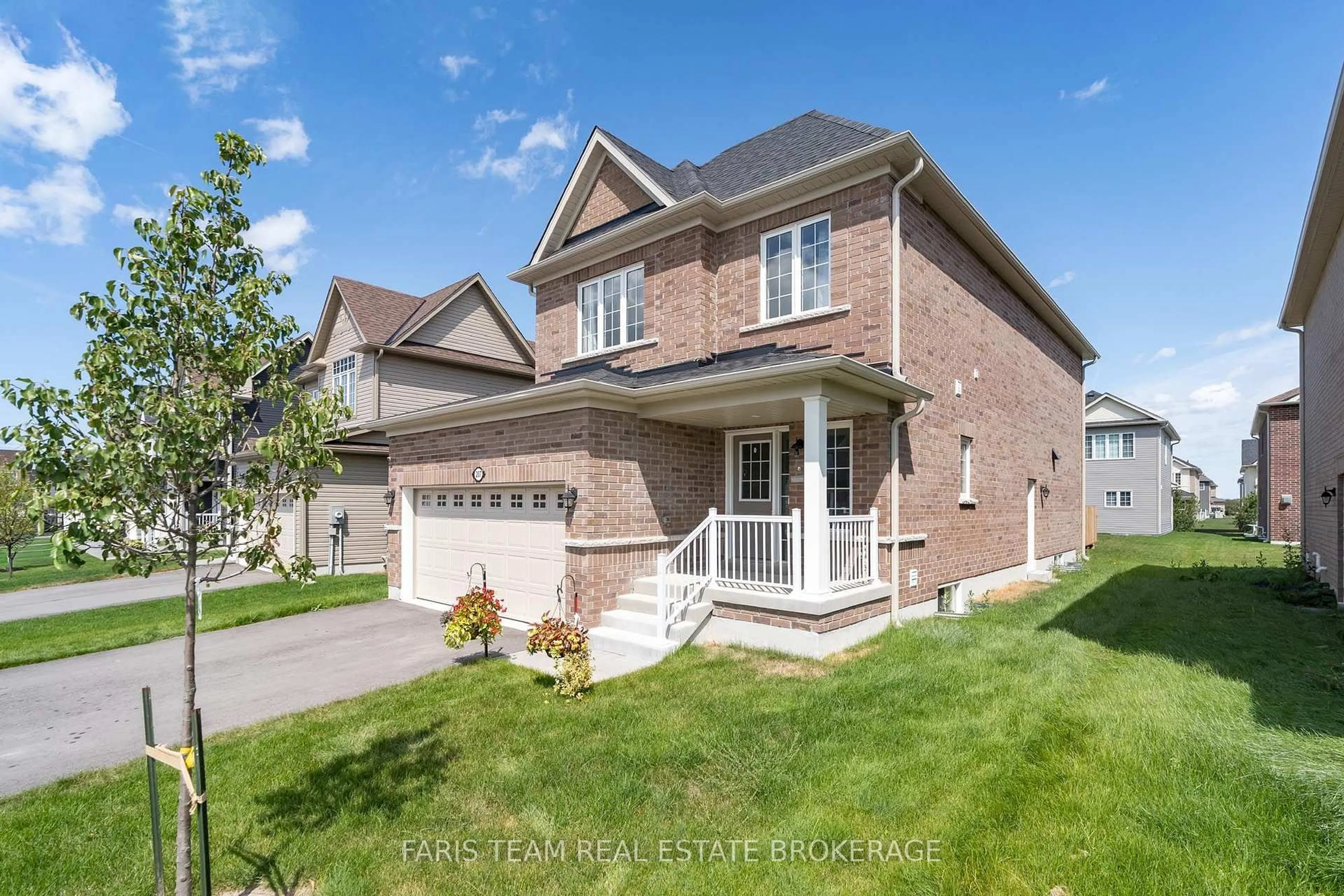 Home with brick exterior material, street for 207 Cubitt St, Clearview Ontario L0M 1S0