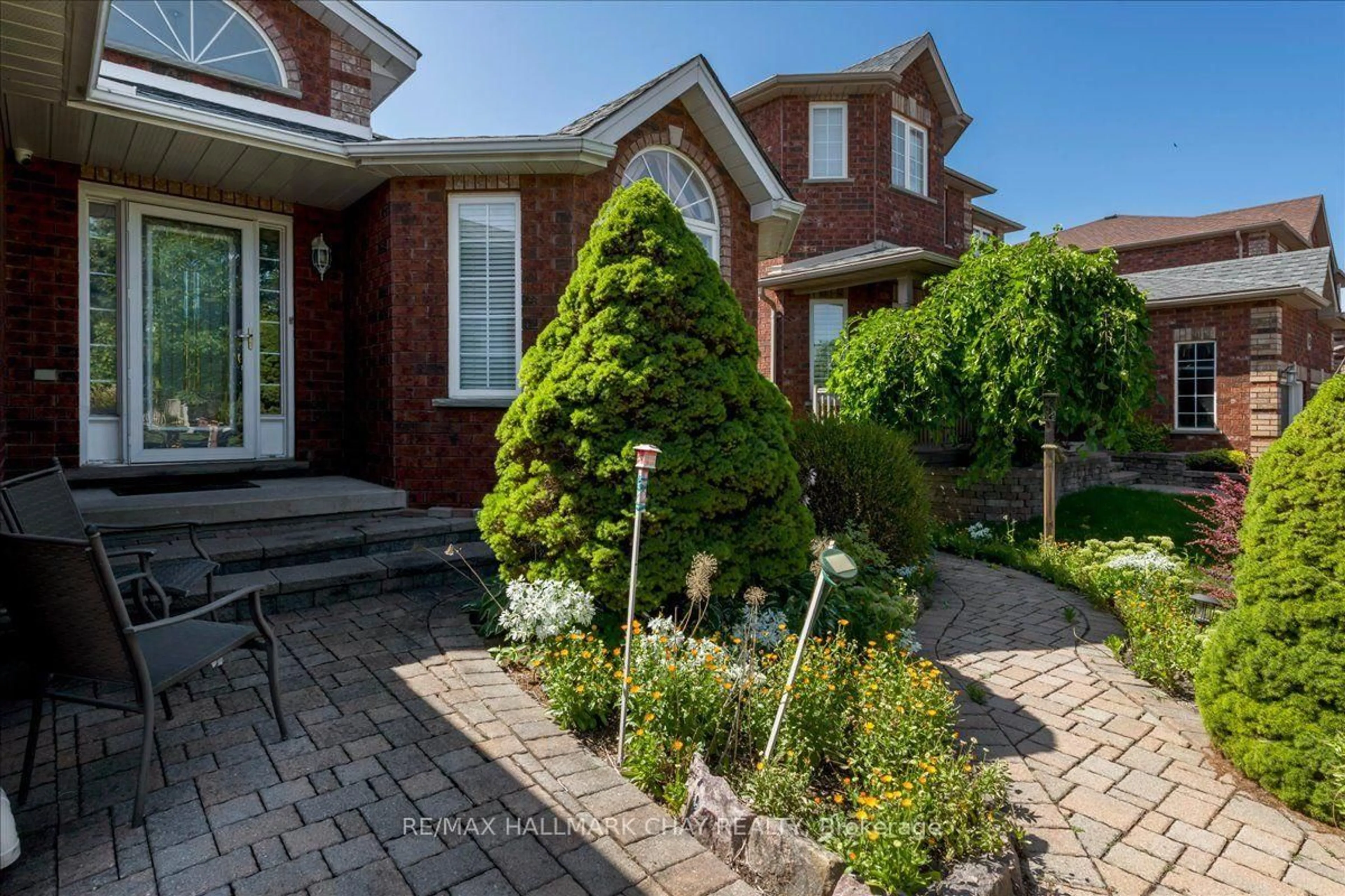 Home with brick exterior material, street for 245 Pringle Dr, Barrie Ontario L4N 0P4