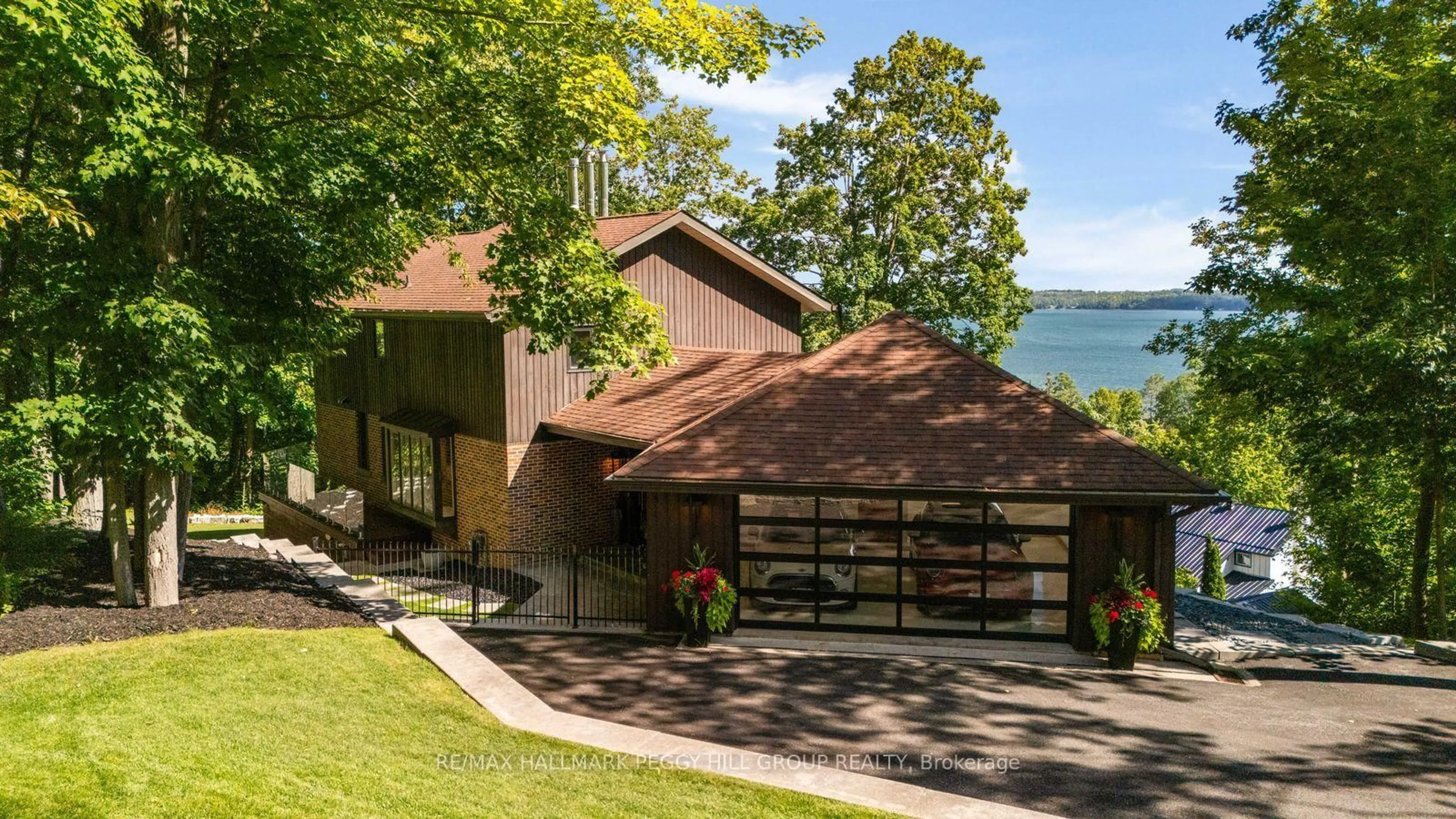 Home with brick exterior material, water/lake/river/ocean view for 11 Crestwood Dr, Barrie Ontario L4M 7C8