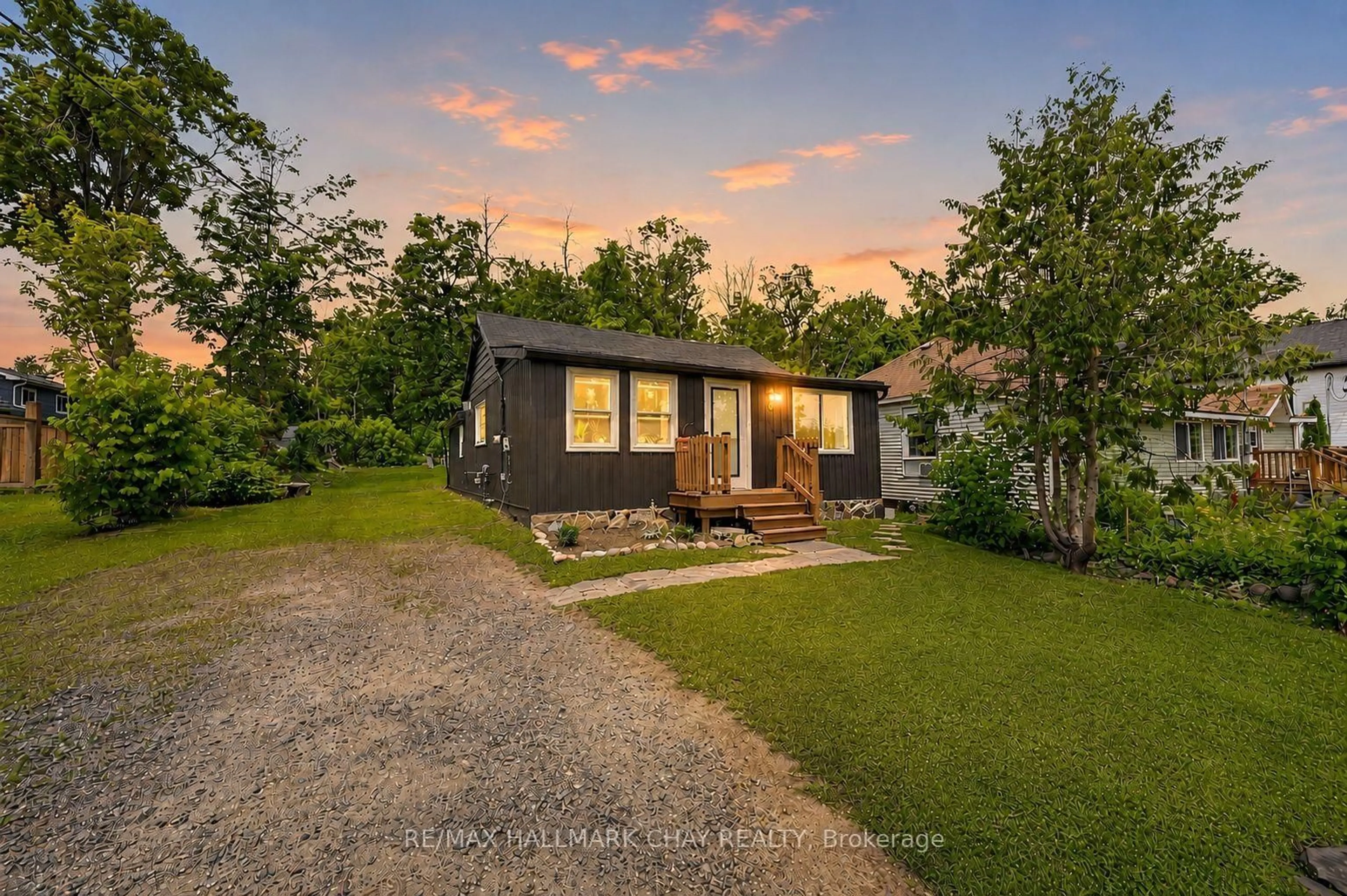 A pic from outside/outdoor area/front of a property/back of a property/a pic from drone, street for 8 Myrtle Ave, Oro-Medonte Ontario L0L 1T0