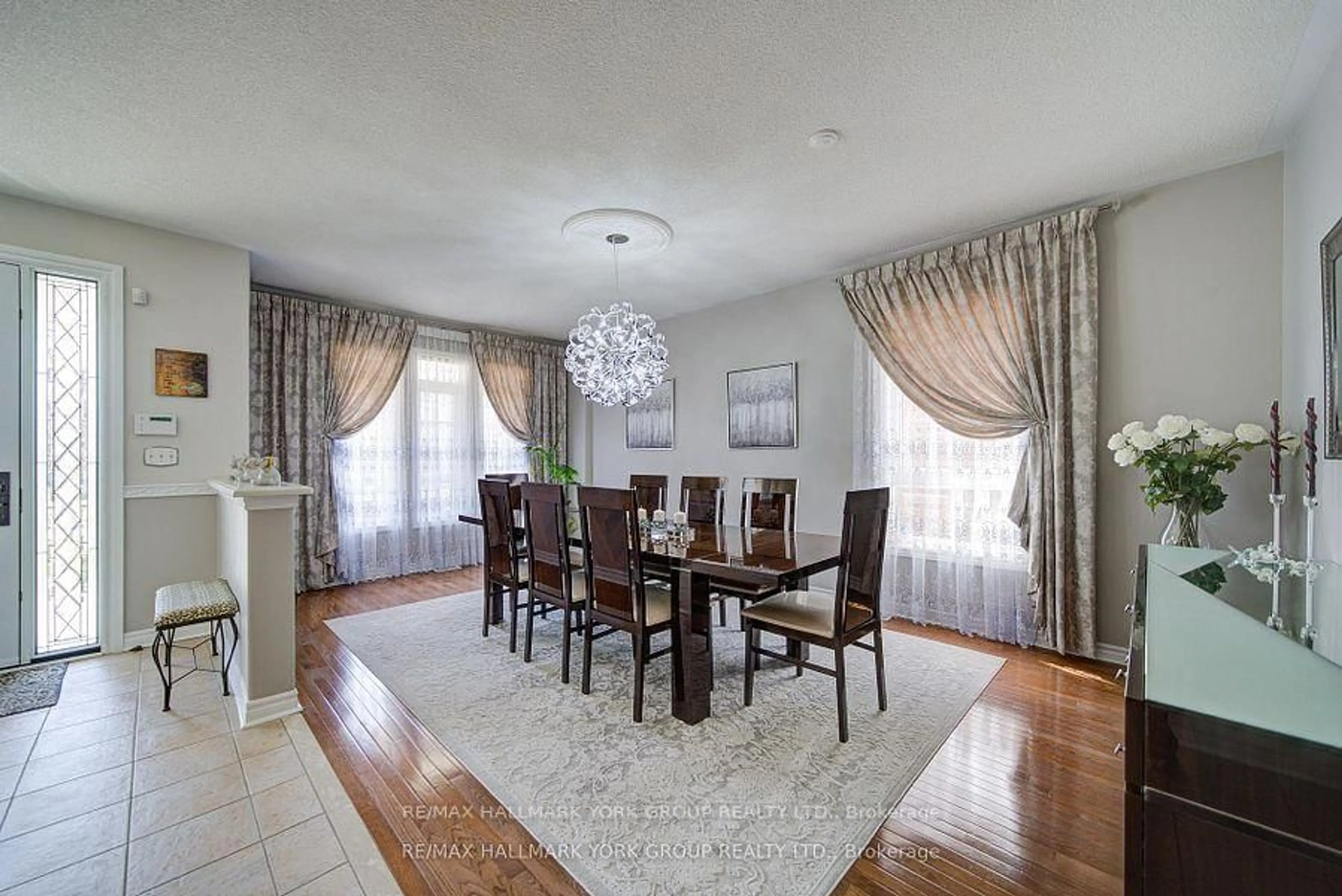 Dining room, unknown for 26 Regalia Way, Barrie Ontario L4M 7H7