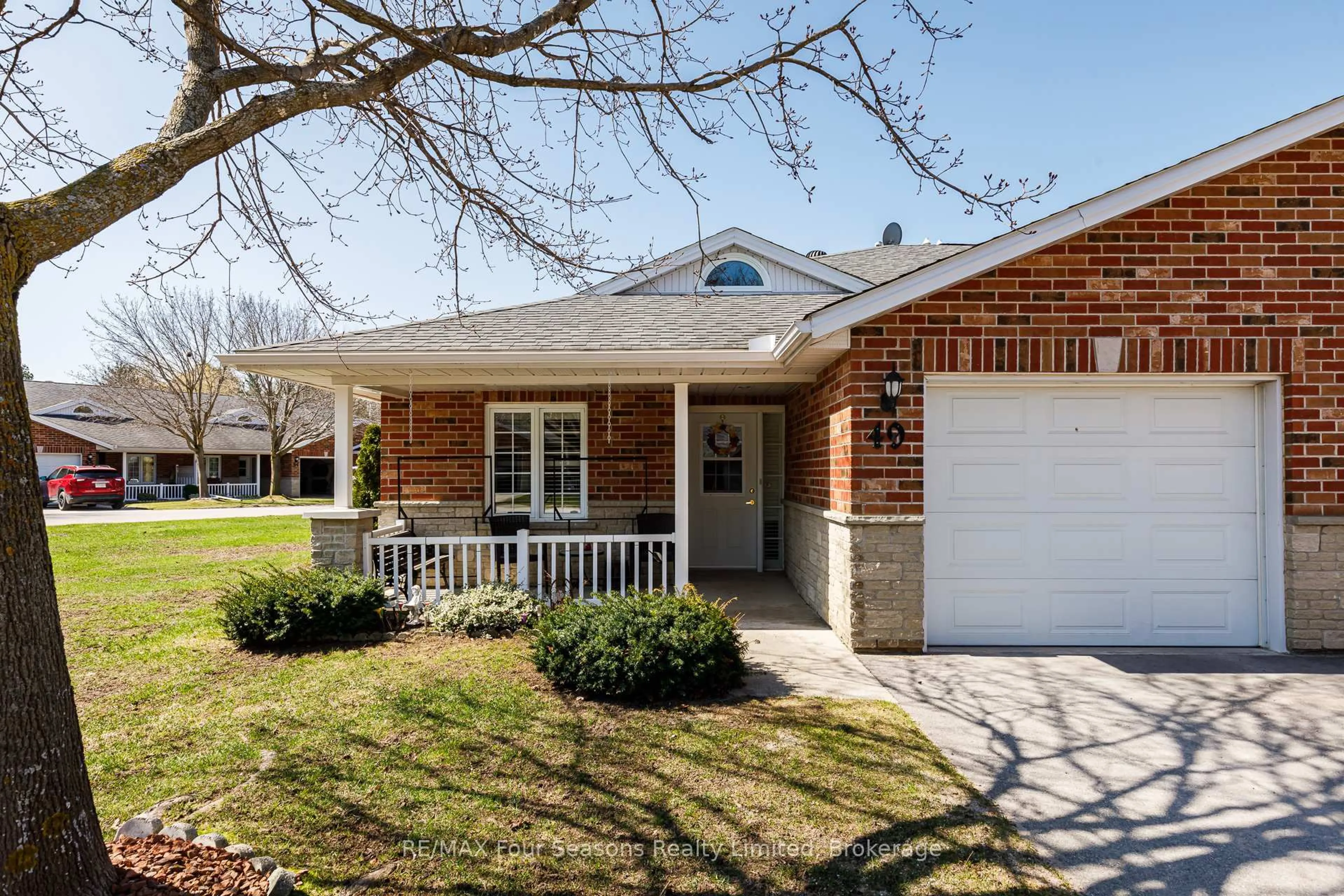 Home with brick exterior material, street for 275 Huron St #49, Clearview Ontario L0M 1S0