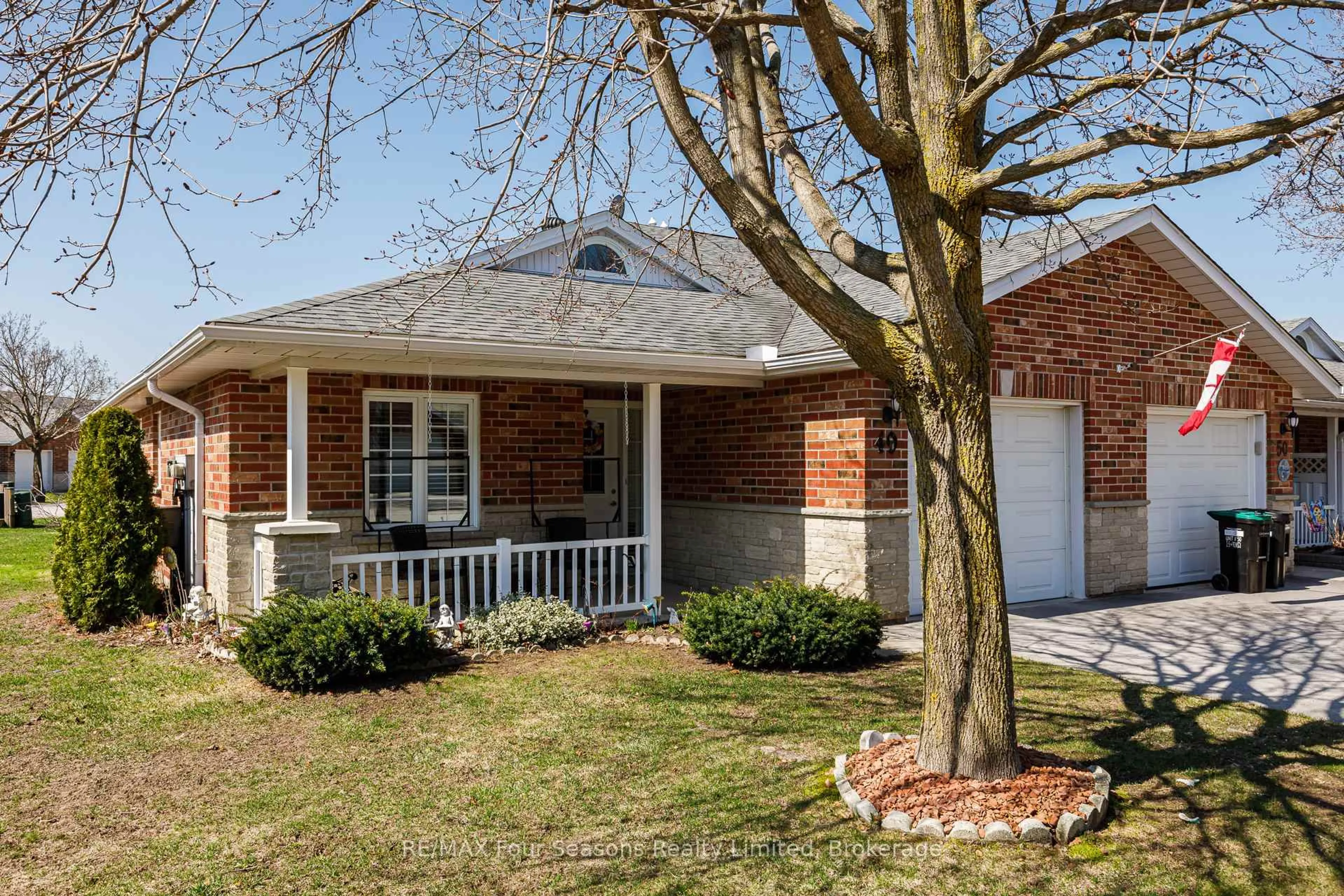 Home with brick exterior material, street for 275 Huron St #49, Clearview Ontario L0M 1S0