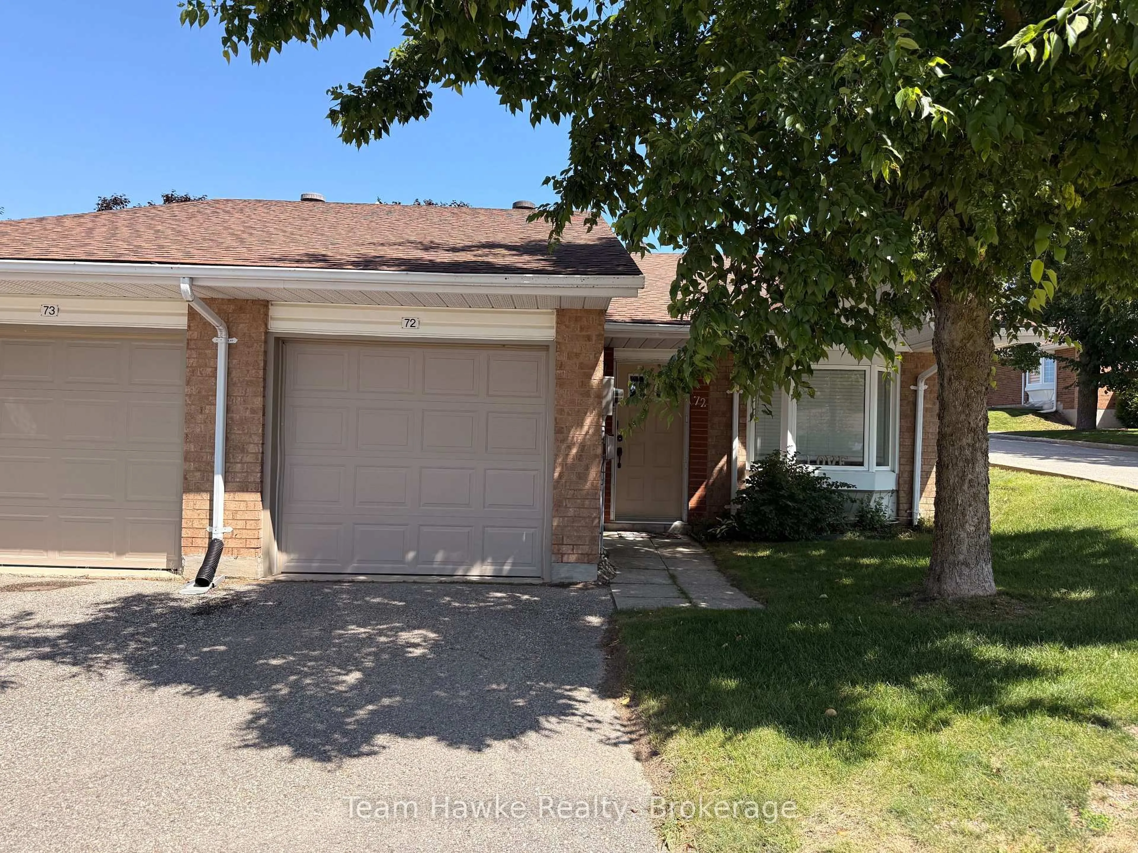 A pic from outside/outdoor area/front of a property/back of a property/a pic from drone, street for 696 King St #72, Midland Ontario L4R 5B7