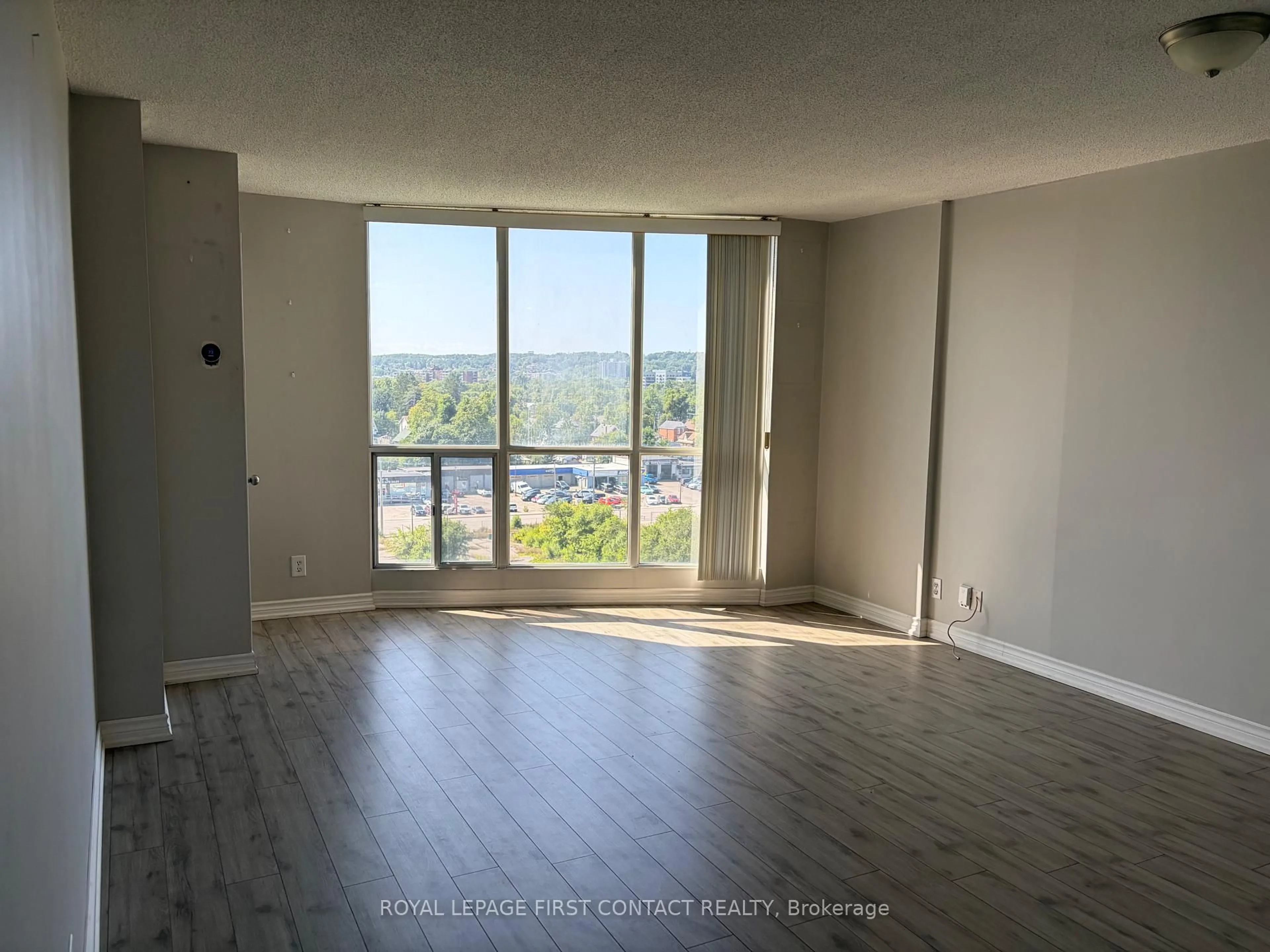 A pic of a room for 65 Ellen St #709, Barrie Ontario L4N 3A5